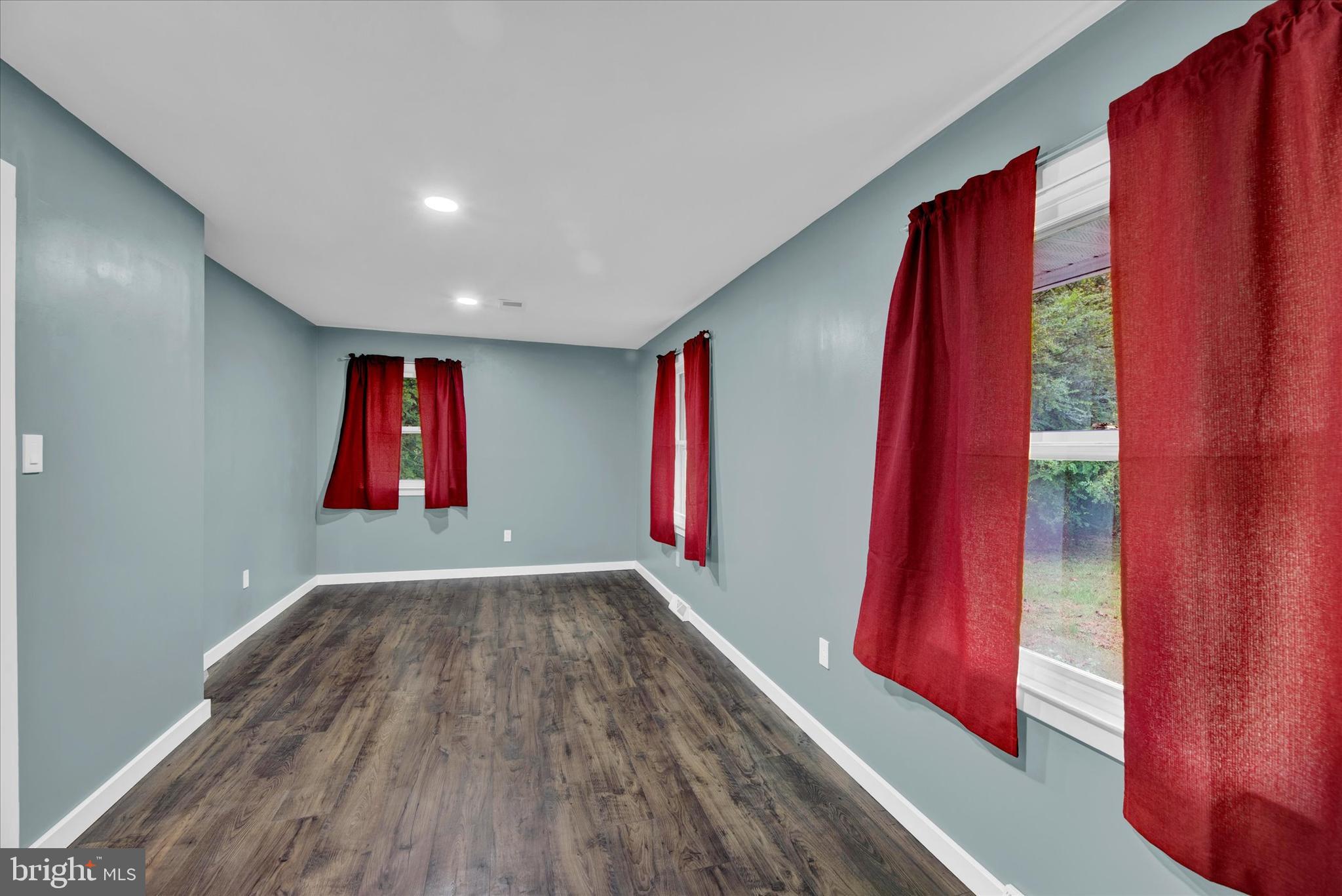 SINGING HILLS SUB - Residential