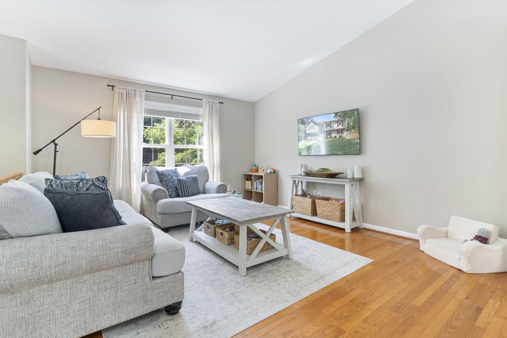 1126 STAGECOACH TRAIL