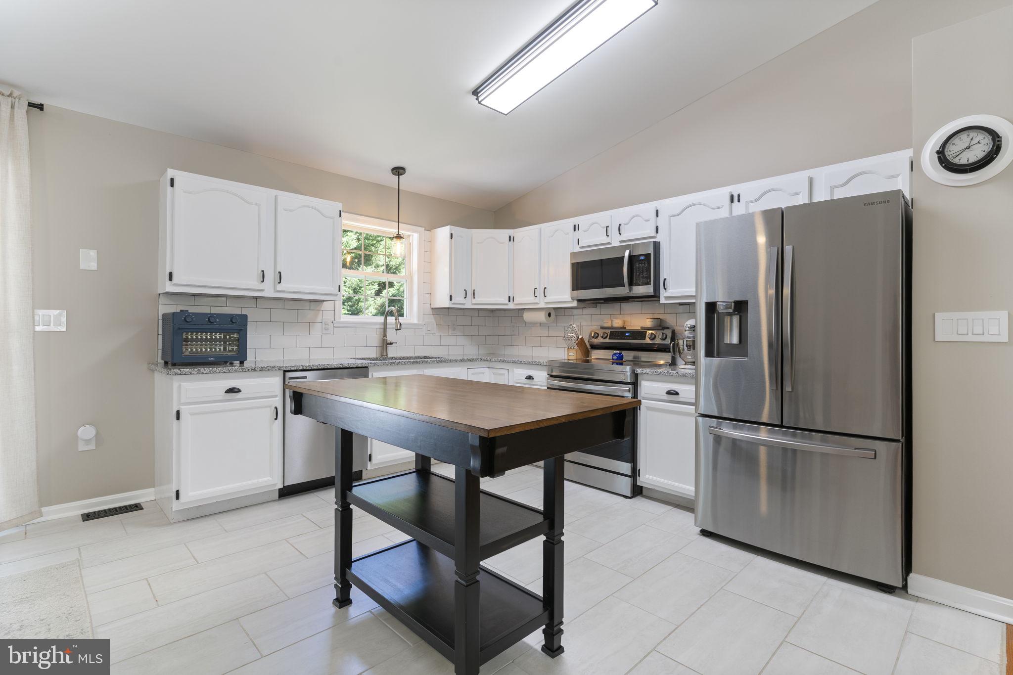 1126 STAGECOACH TRAIL