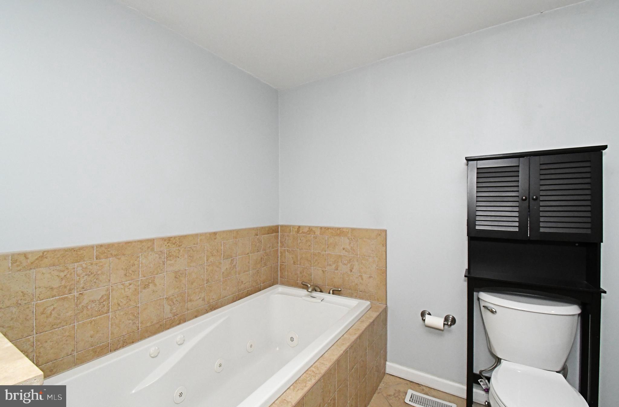 TYLER WALK - Residential