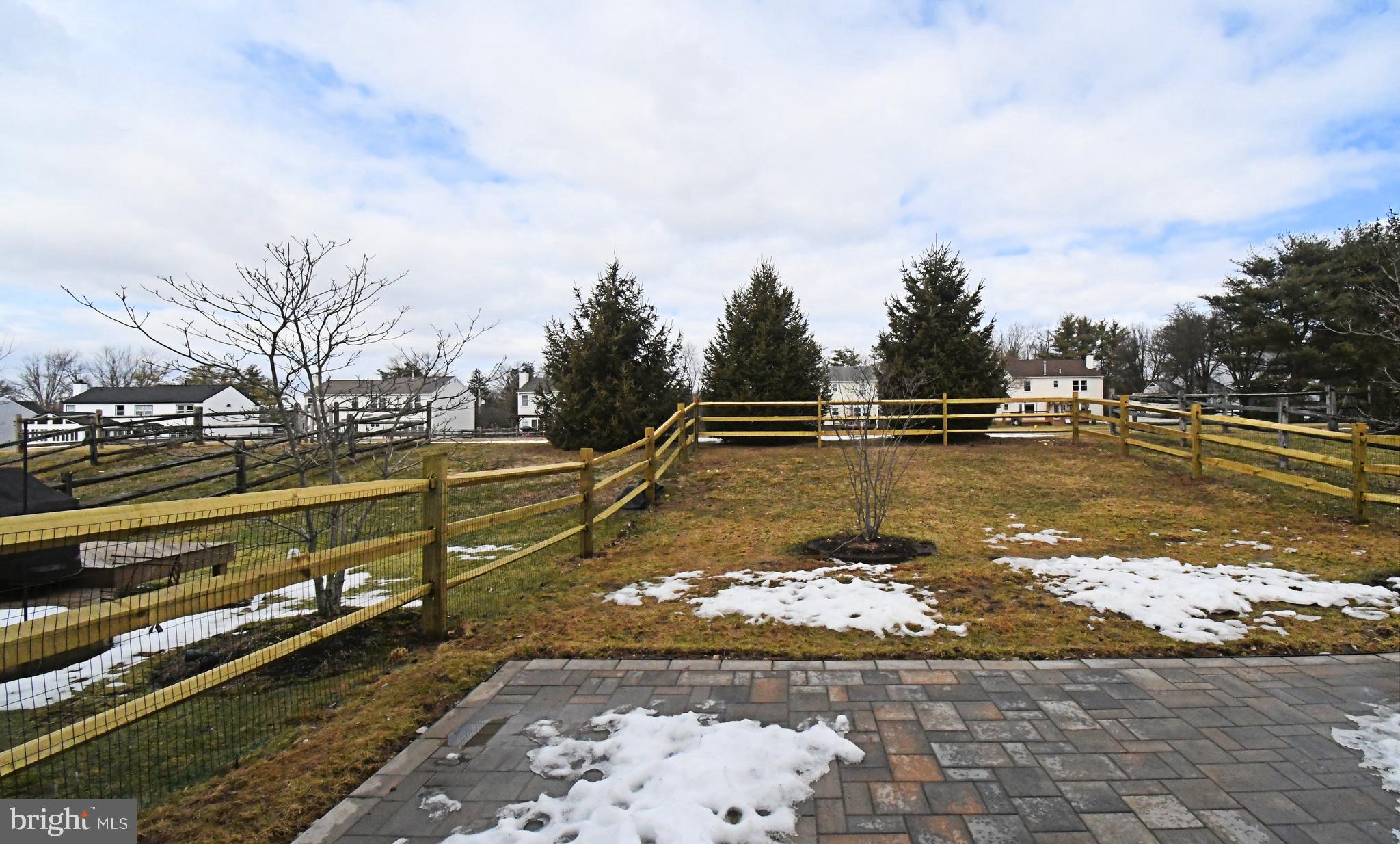 TYLER WALK - Residential