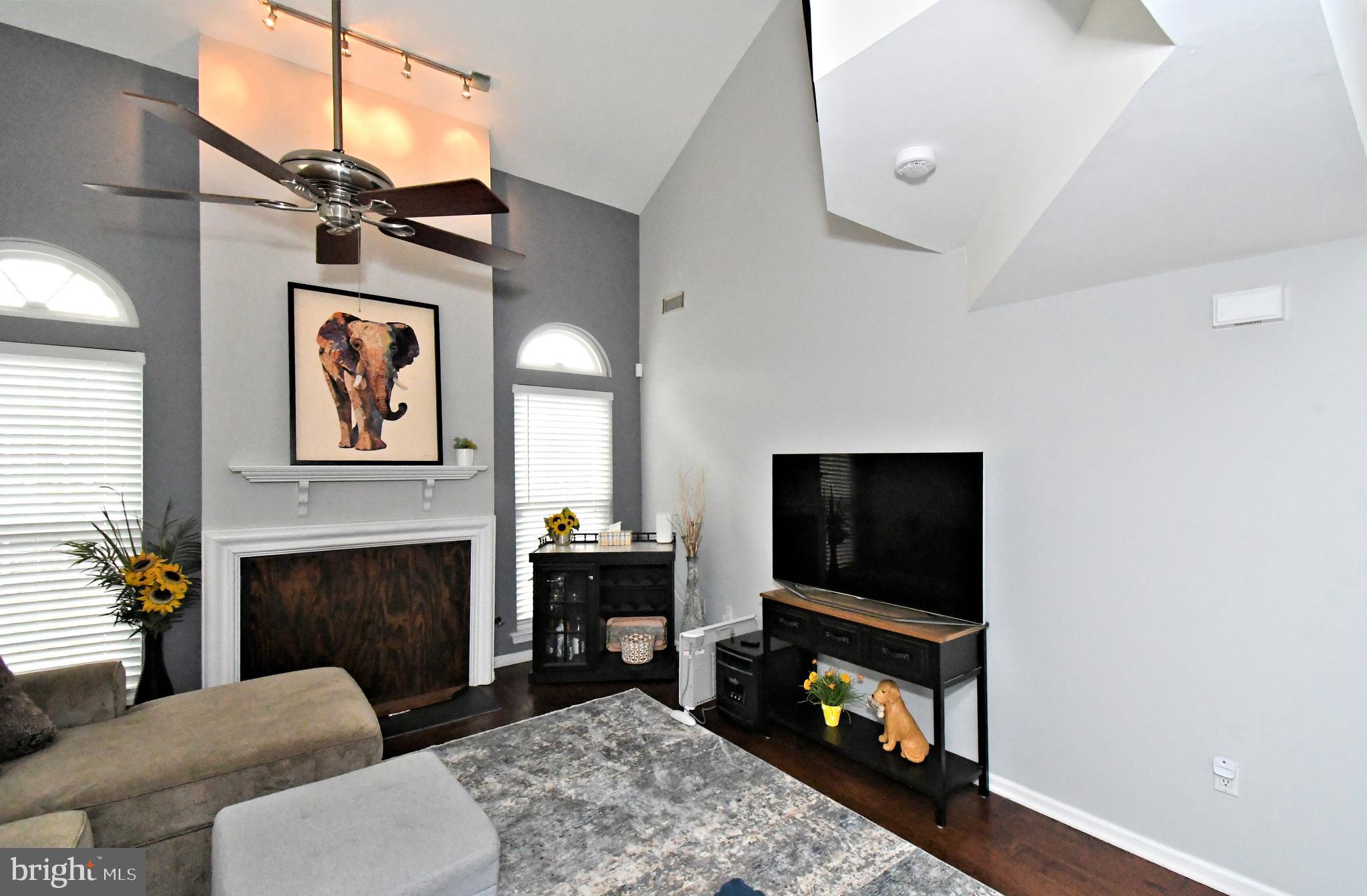 TYLER WALK - Residential