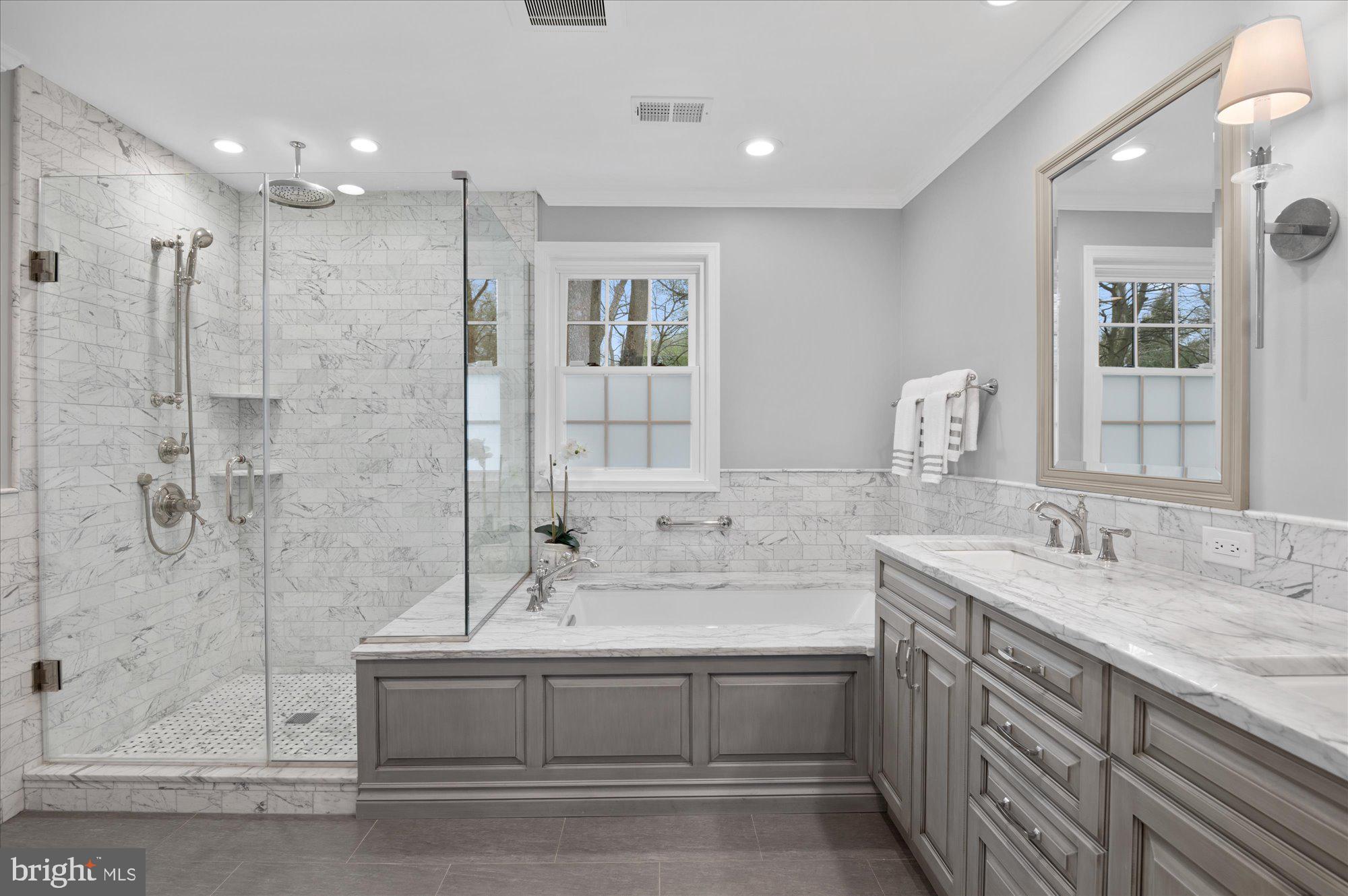 RIVER FALLS - Residential