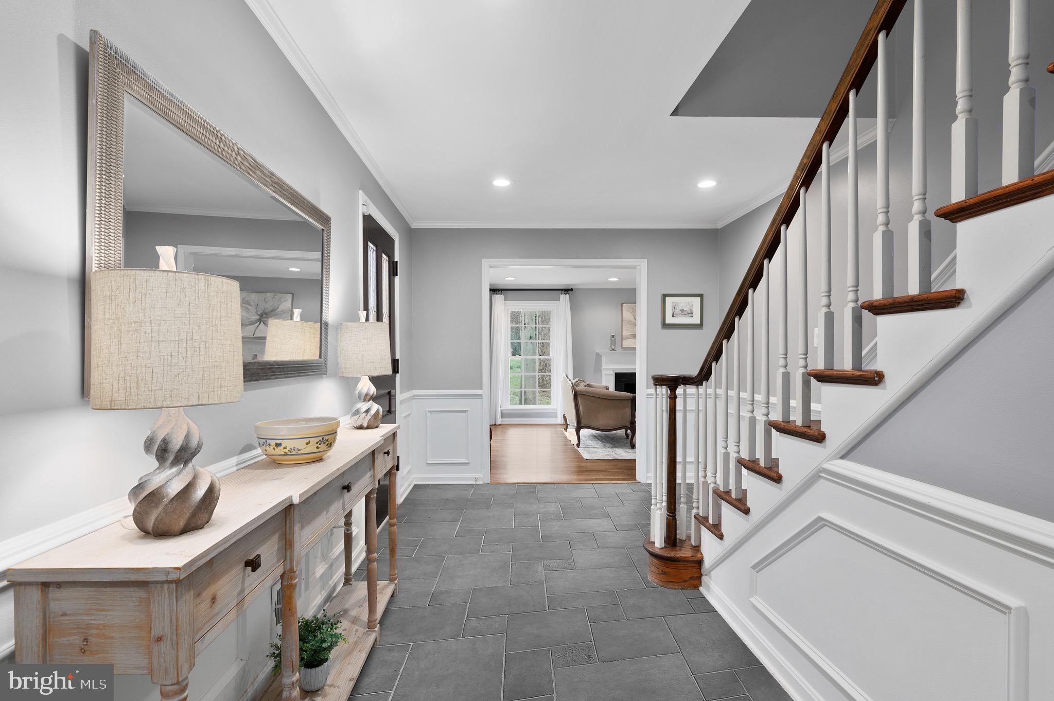 RIVER FALLS - Residential