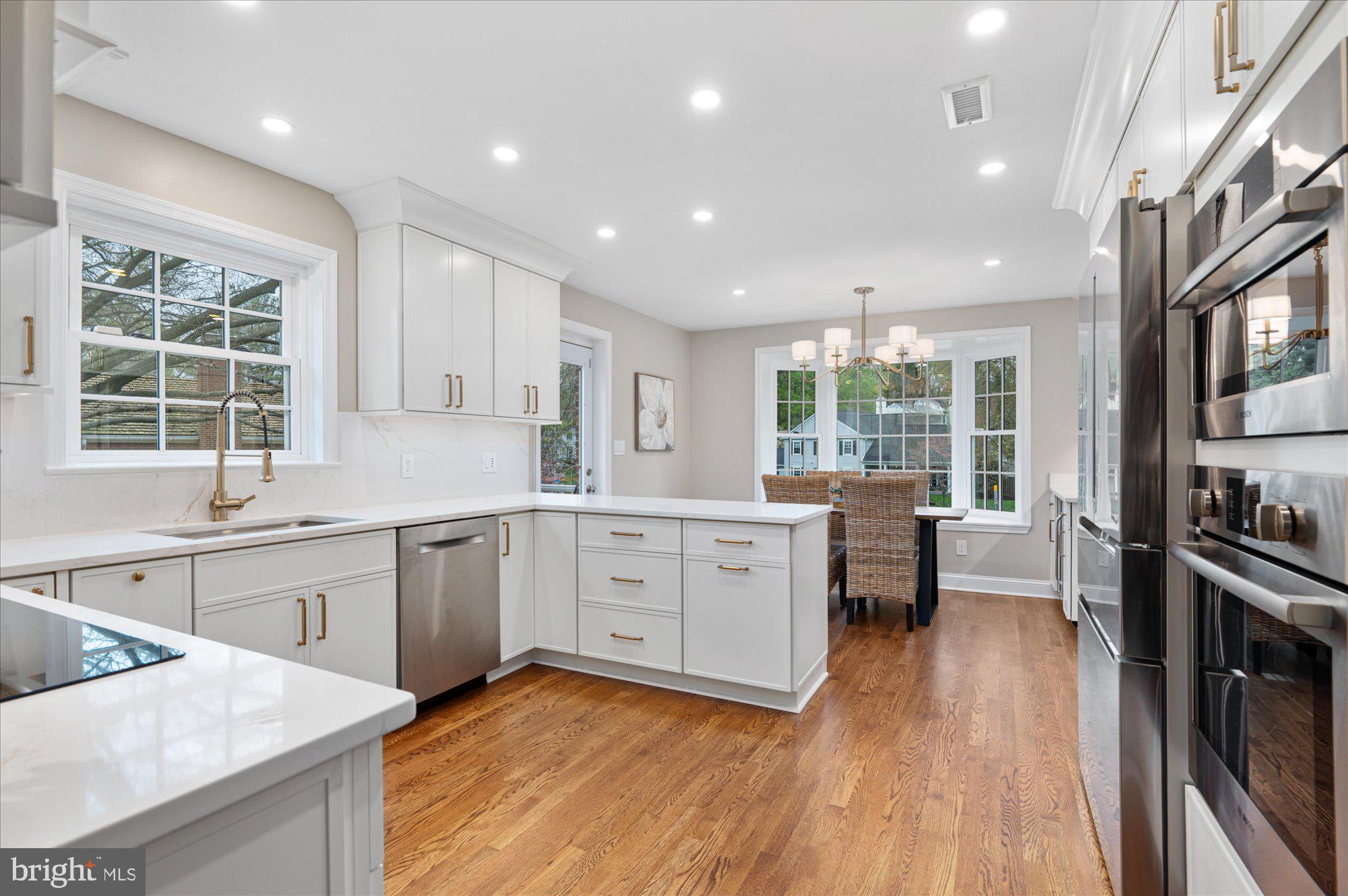 RIVER FALLS - Residential