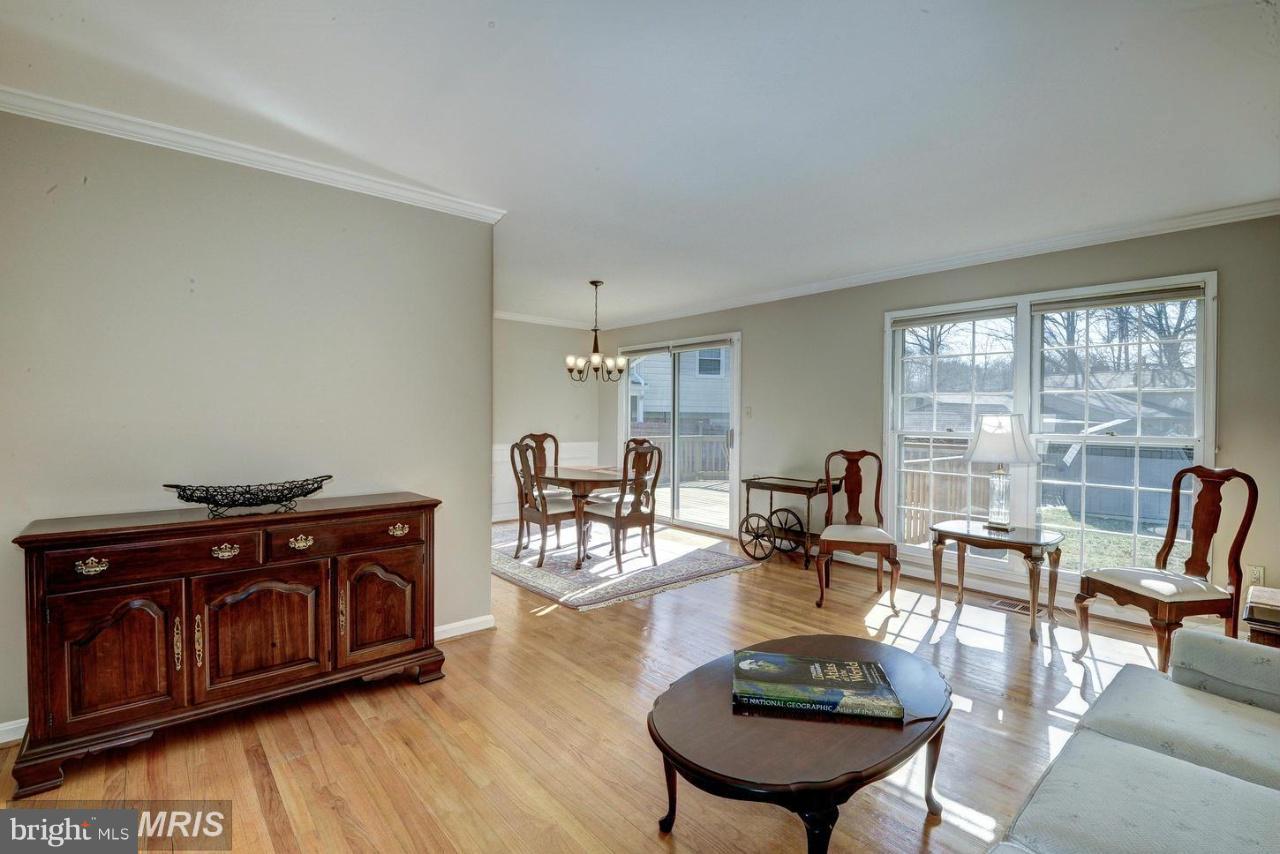 TYSONS VALLEY - Residential Lease