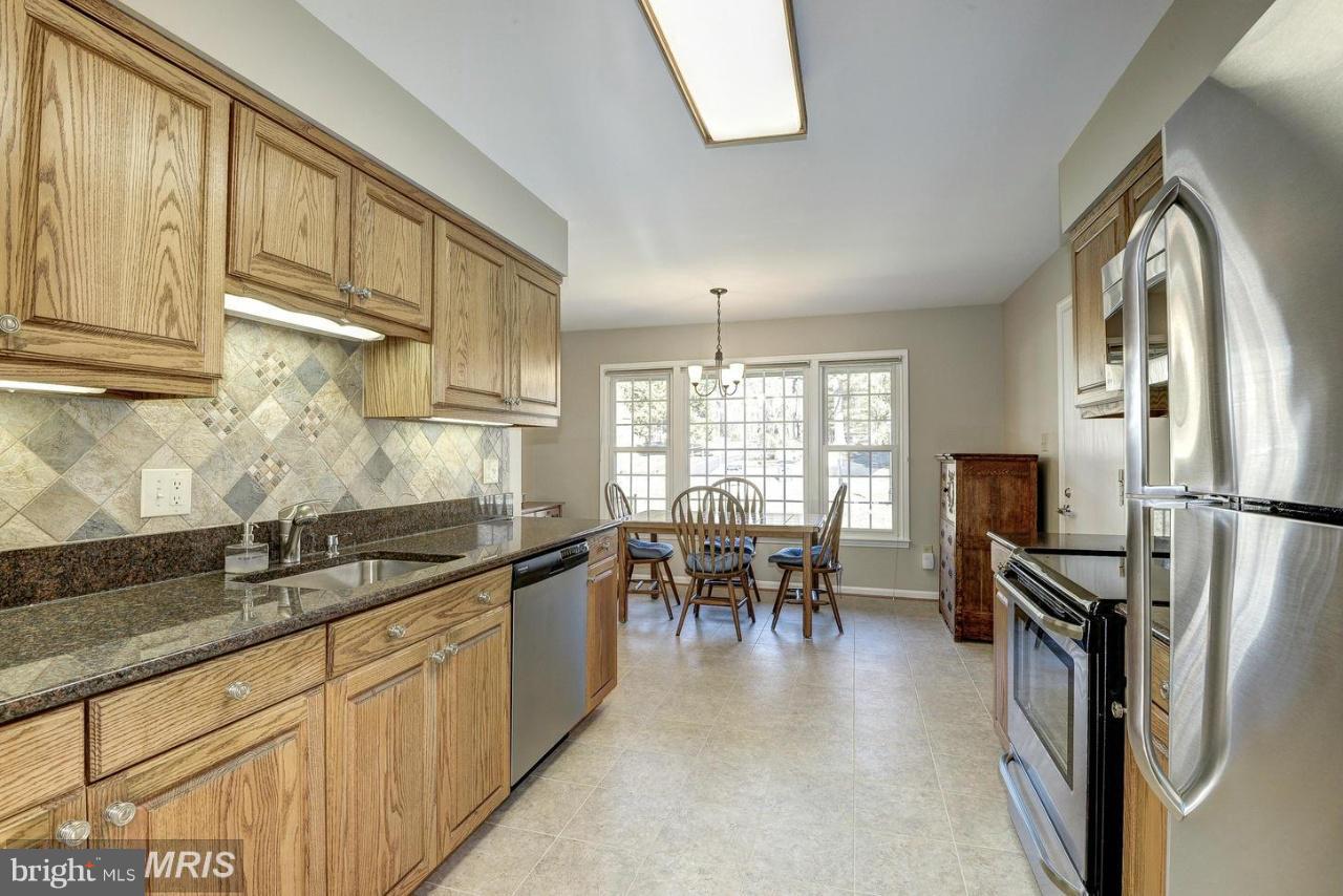 TYSONS VALLEY - Residential Lease