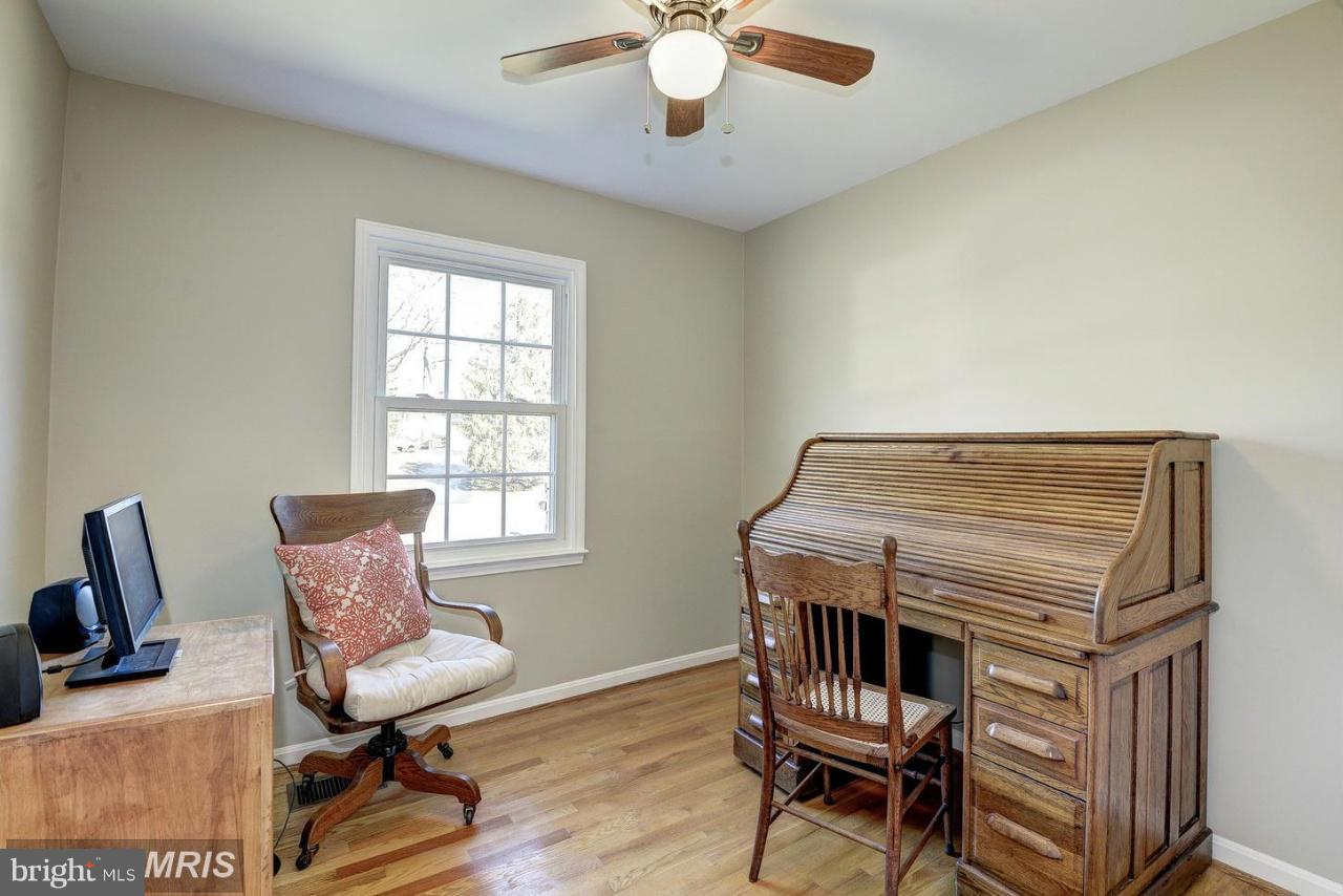 TYSONS VALLEY - Residential Lease