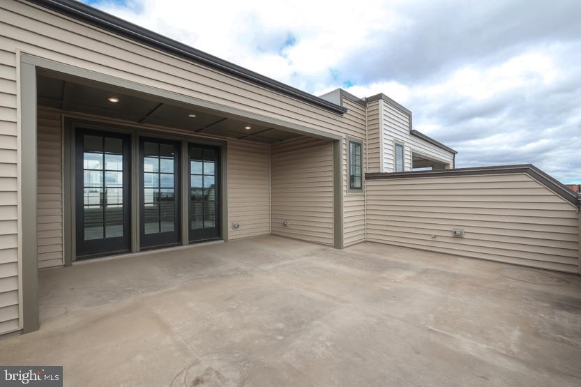 METRO WALK AT MOOREFIELD STATION - Residential Lease