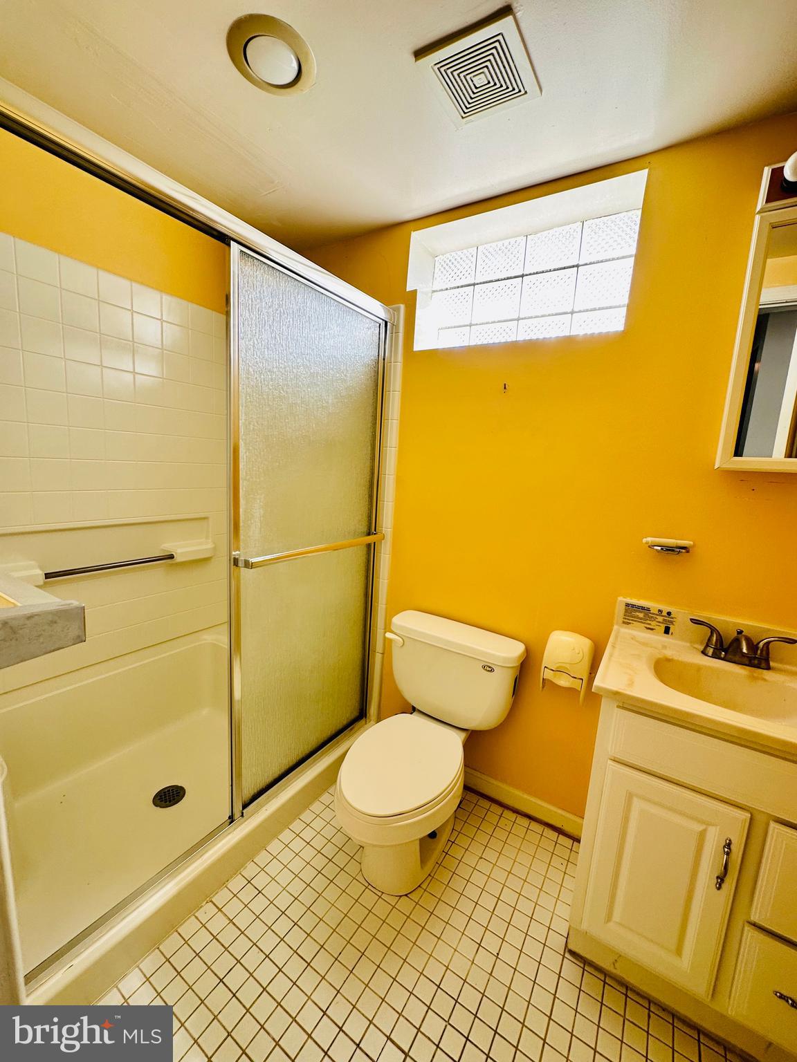 NEW CARROLLTON - Residential Lease