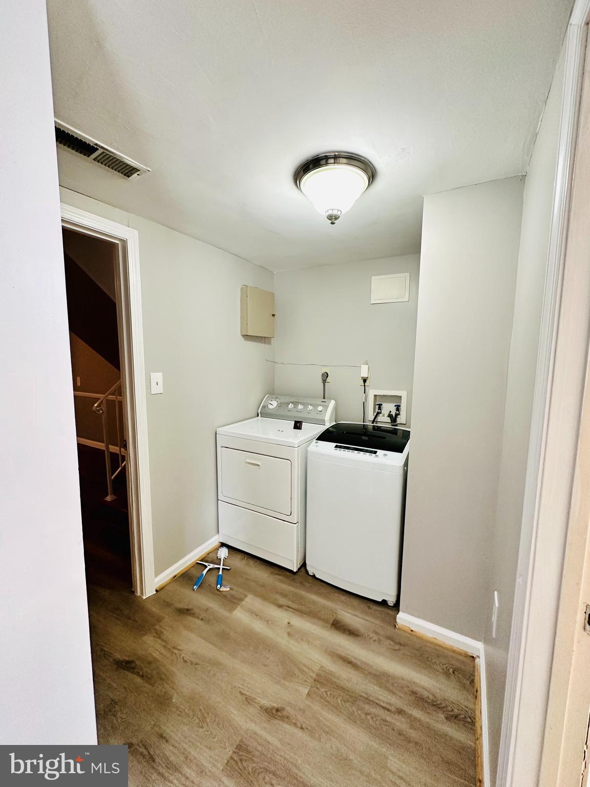 NEW CARROLLTON - Residential Lease