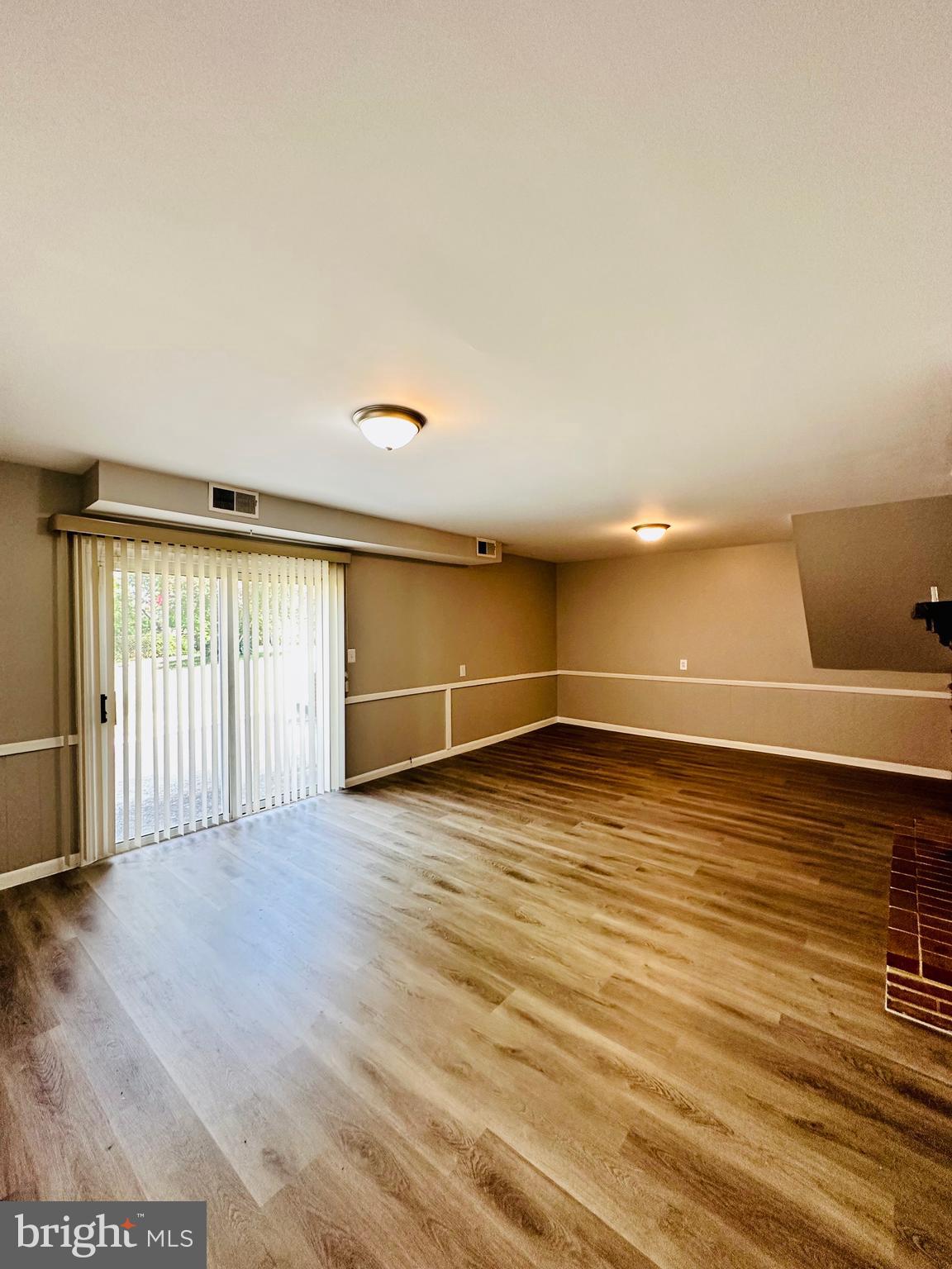 NEW CARROLLTON - Residential Lease