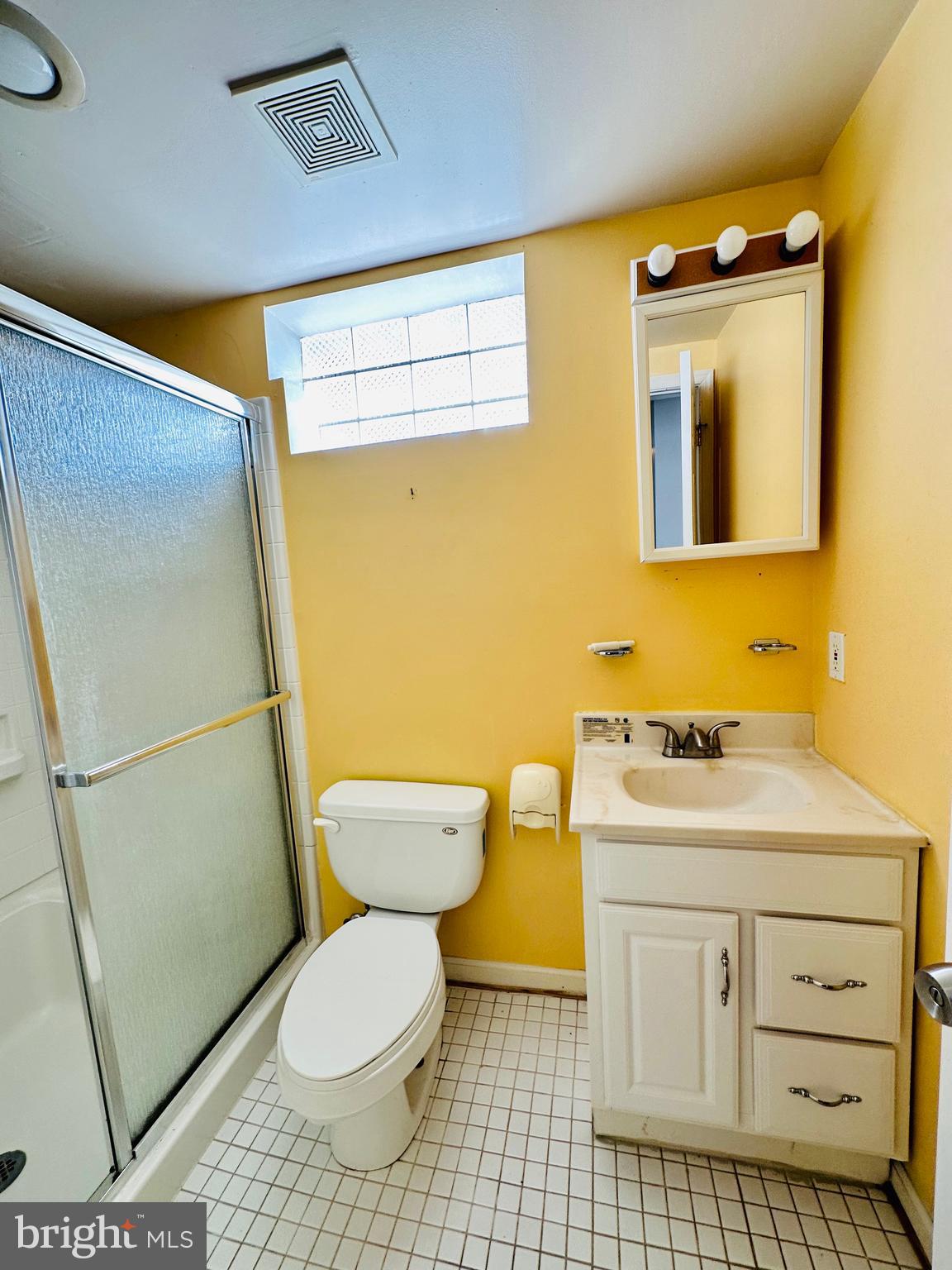 NEW CARROLLTON - Residential Lease