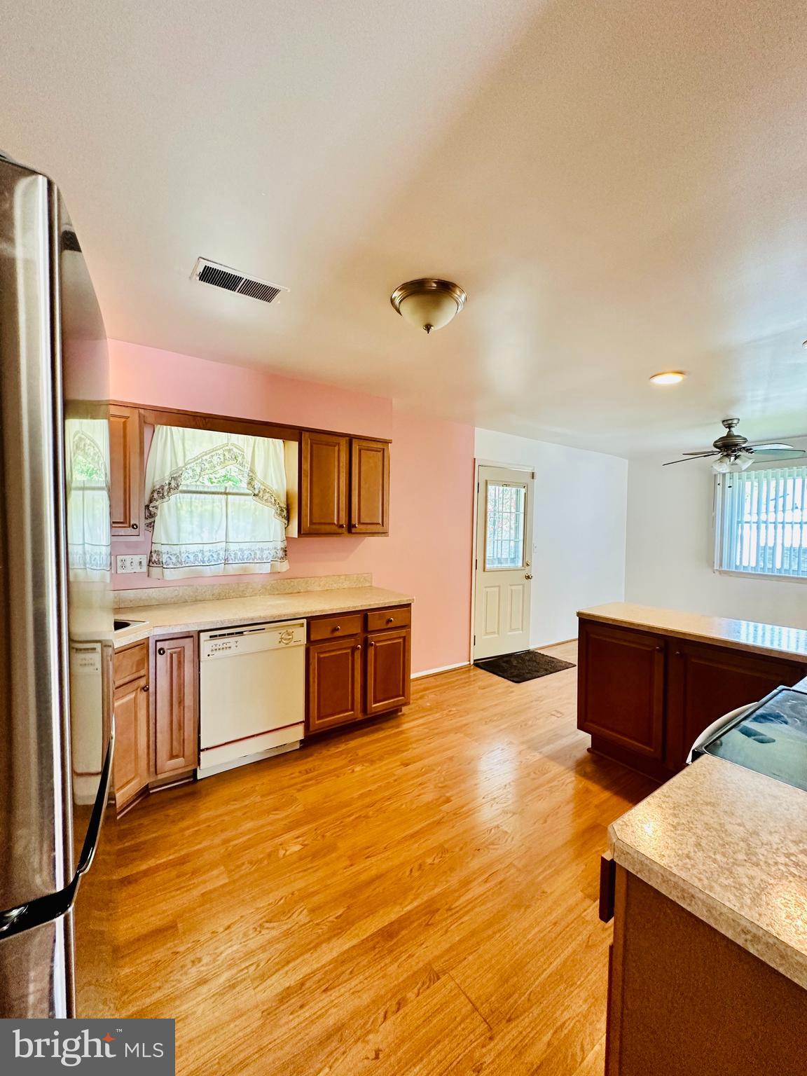 NEW CARROLLTON - Residential Lease