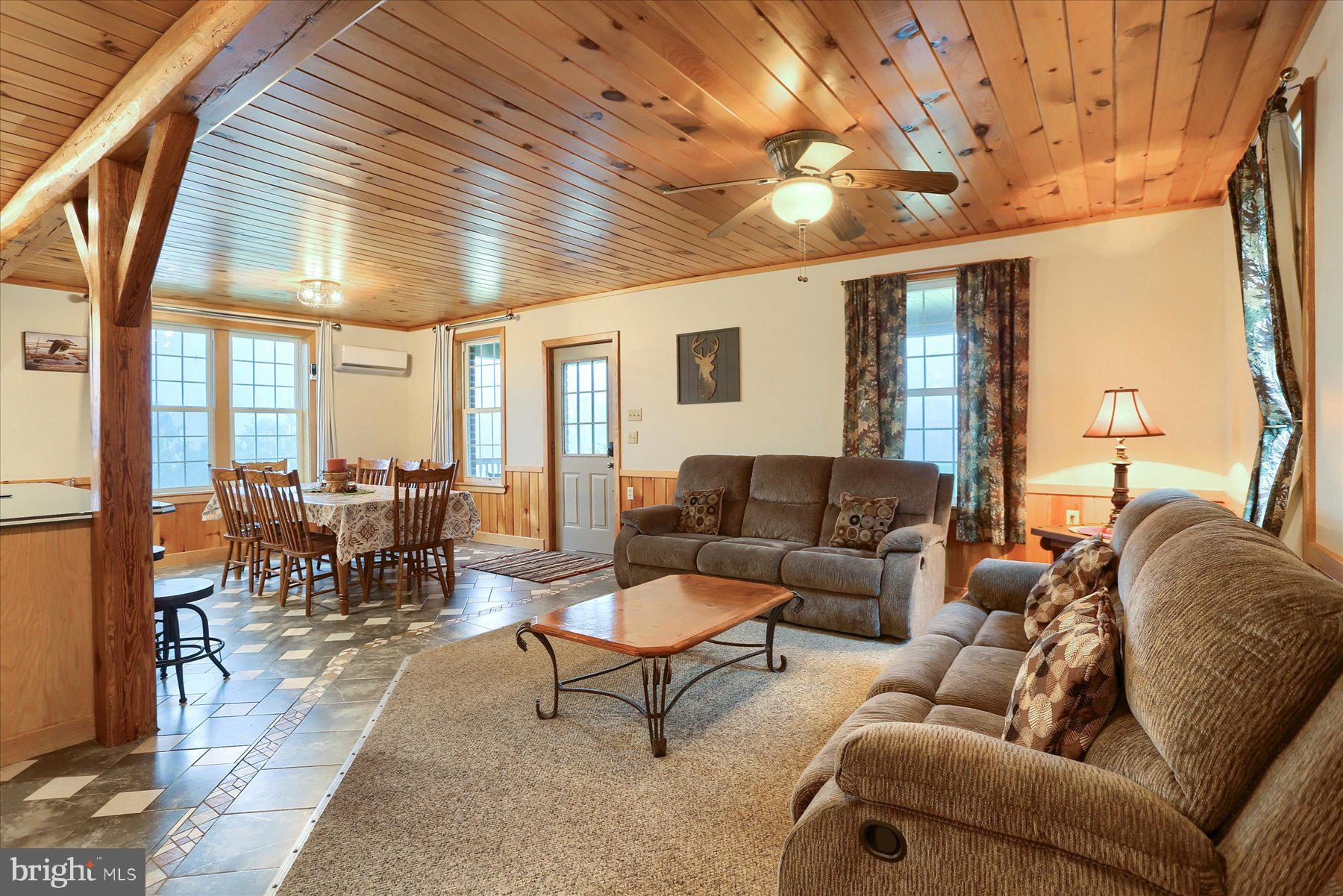 1323 COUCHTOWN ROAD