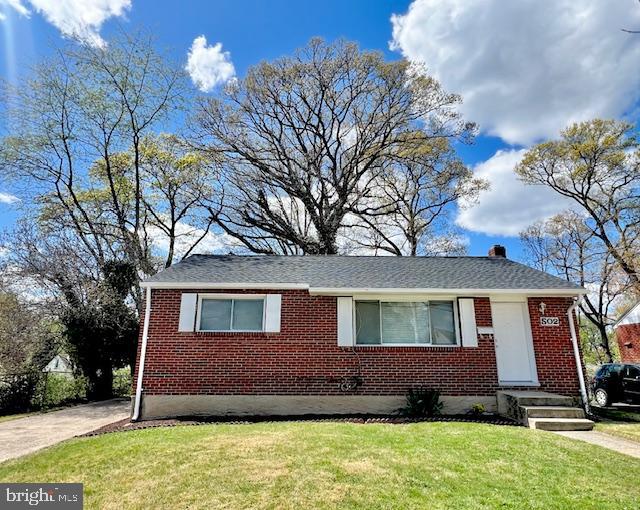 Motivated Seller! This desirable home is priced to sell, offering a fantastic value for discerning buyers."
Welcome to this warm Rambler house that has 4-bedroom, 2-bathroom, fresh paint, long driveway.
Solid hardwoods main level and new Vinyl flooring basement and NEW roof 2025. A home filled with abundant natural light throughout the house. Seller might need 30 days rent back. This property is near numerous access to excellent Restaurants, grocery stores, and shopping center. Minutes from Rockville Metro Station (Red line). Furthermore, this location is ideal for commuters, as it is situated close to I-270 and Route 355. Call today for more information or to schedule a private tour. The property owed by Real Estate Agent. (SOLD AS IS CONDITION) .