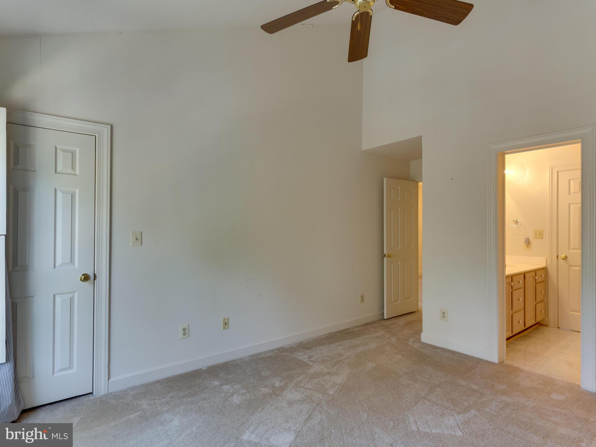 FAIRFIELD HOUSE - Residential