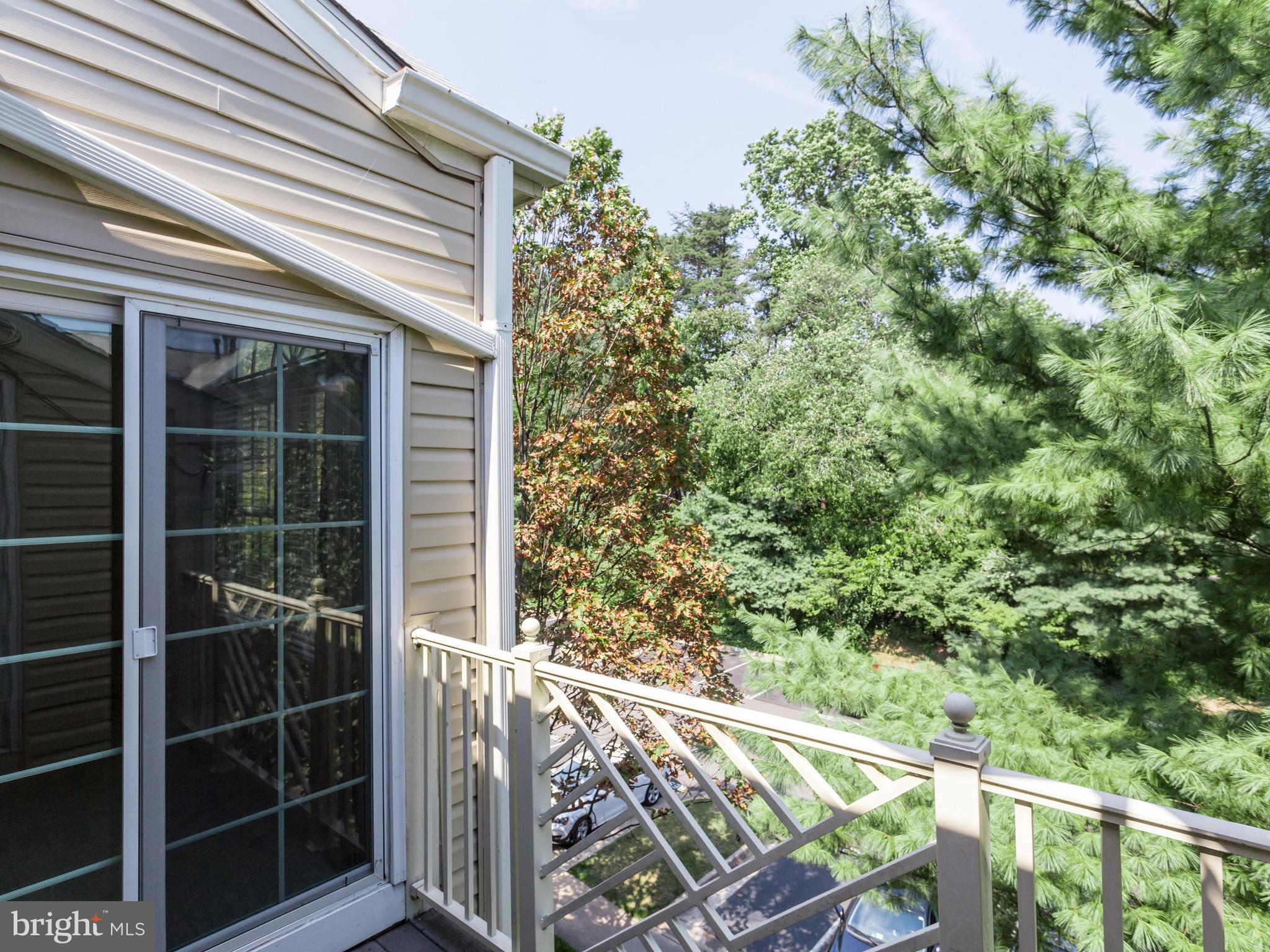 FAIRFIELD HOUSE - Residential