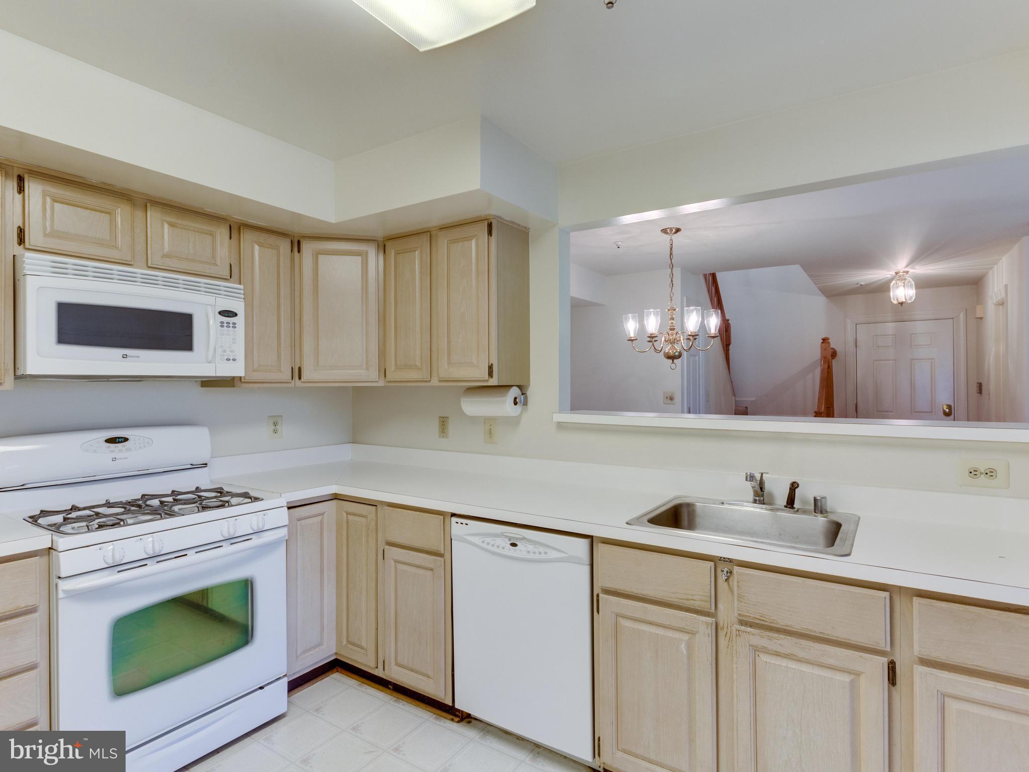 FAIRFIELD HOUSE - Residential