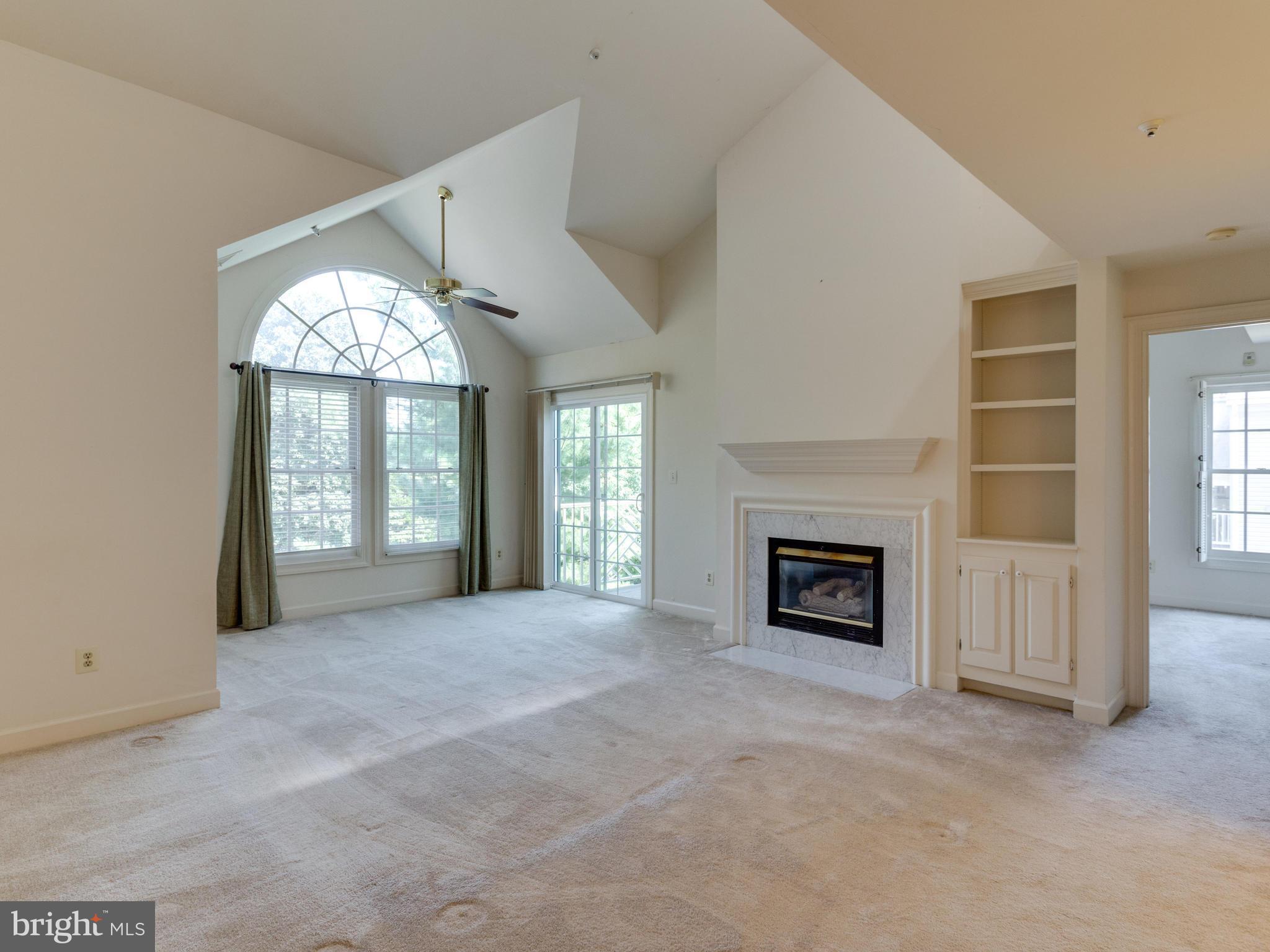 FAIRFIELD HOUSE - Residential