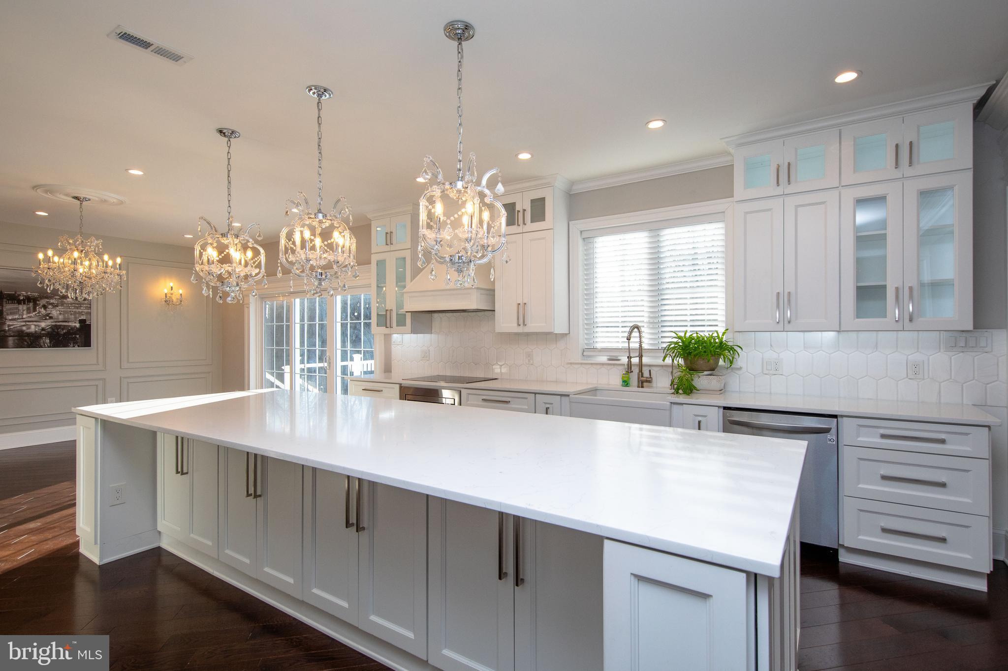 000 - Residential Lease