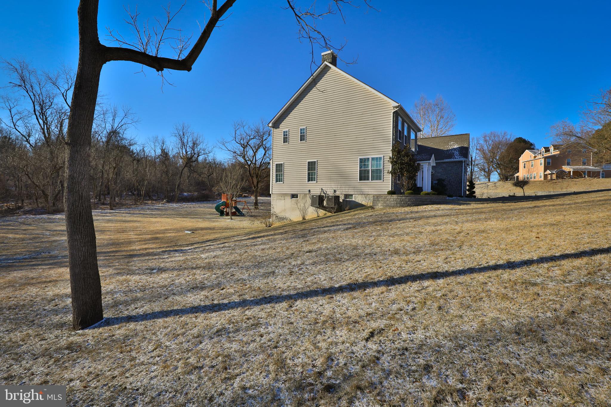 000 - Residential Lease