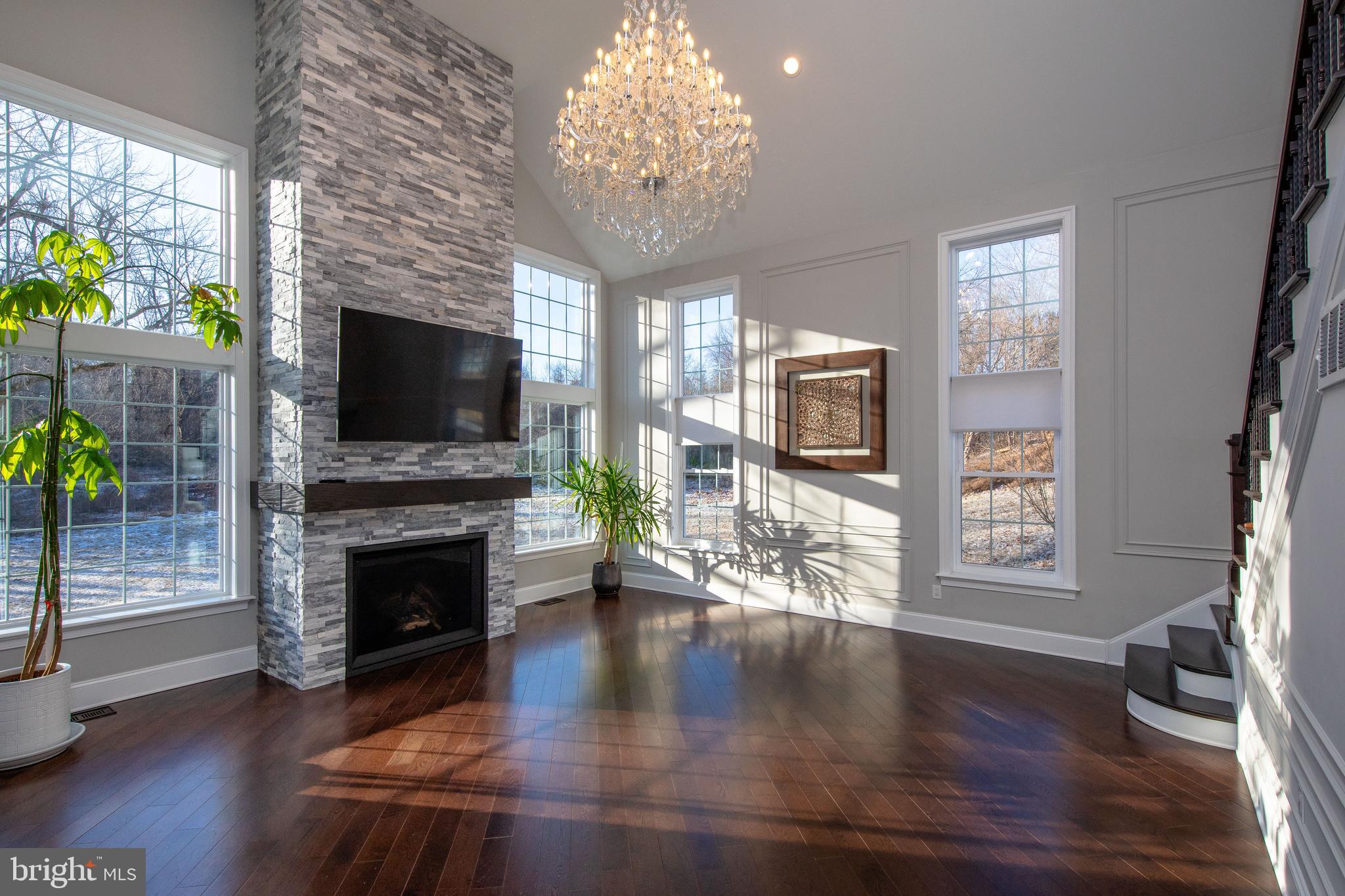 000 - Residential Lease