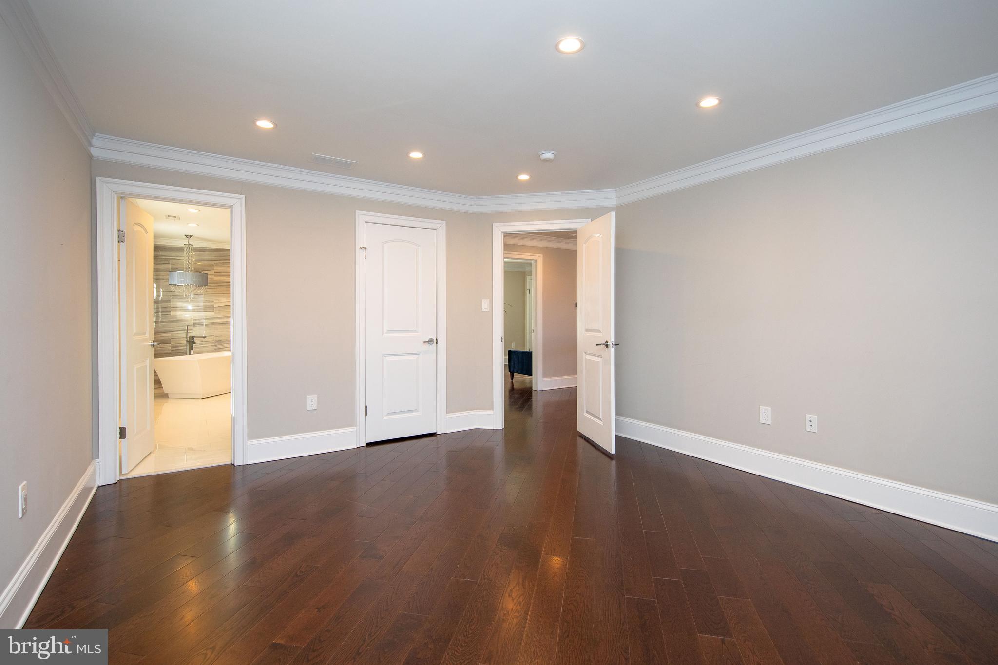 000 - Residential Lease