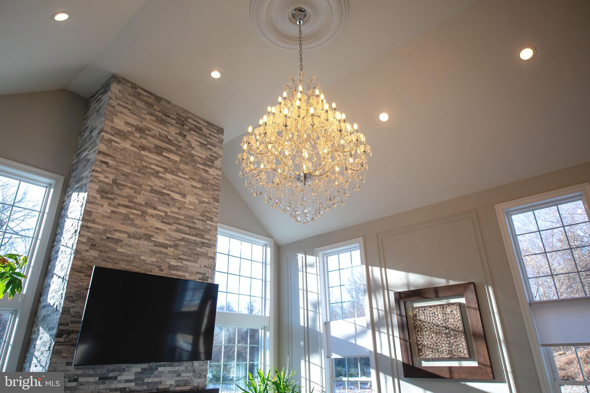 000 - Residential Lease