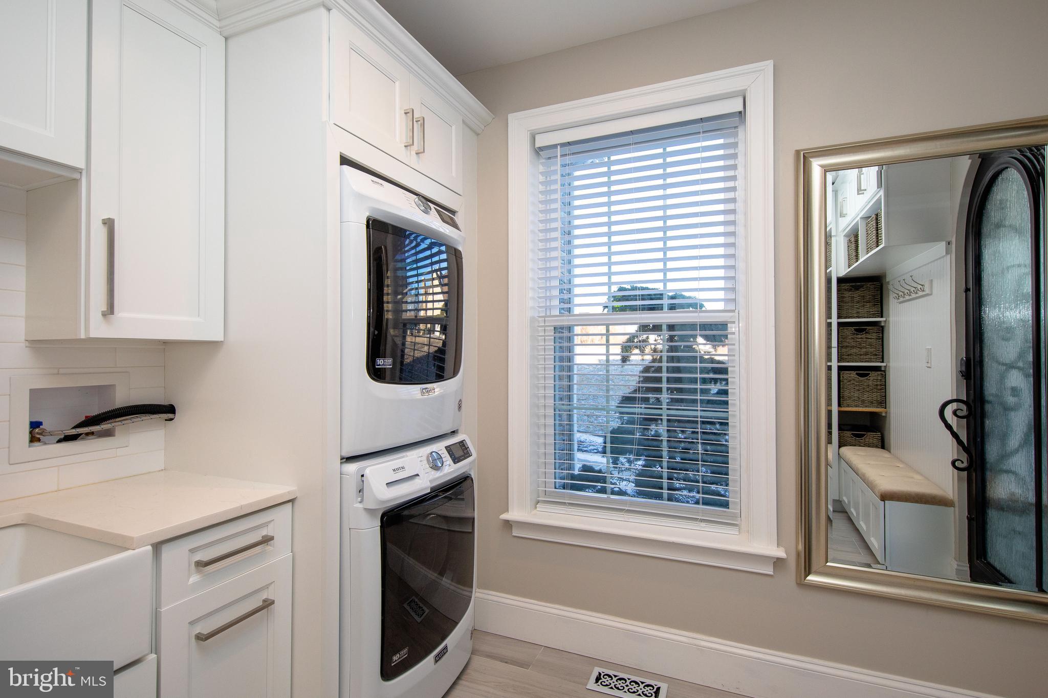 000 - Residential Lease