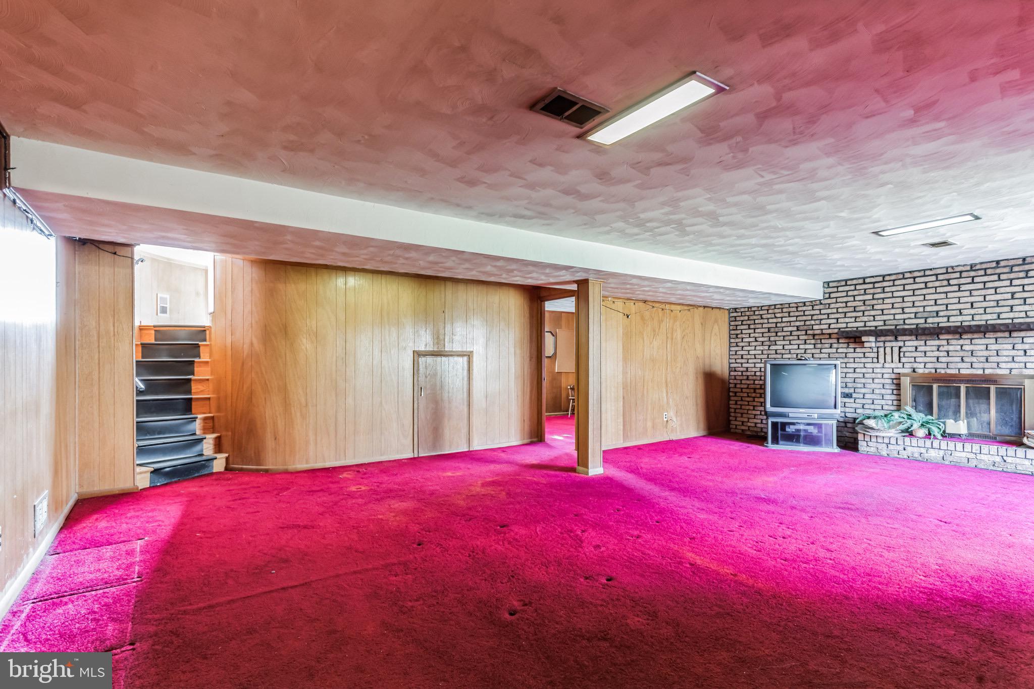 WINDSOR MILL - Residential