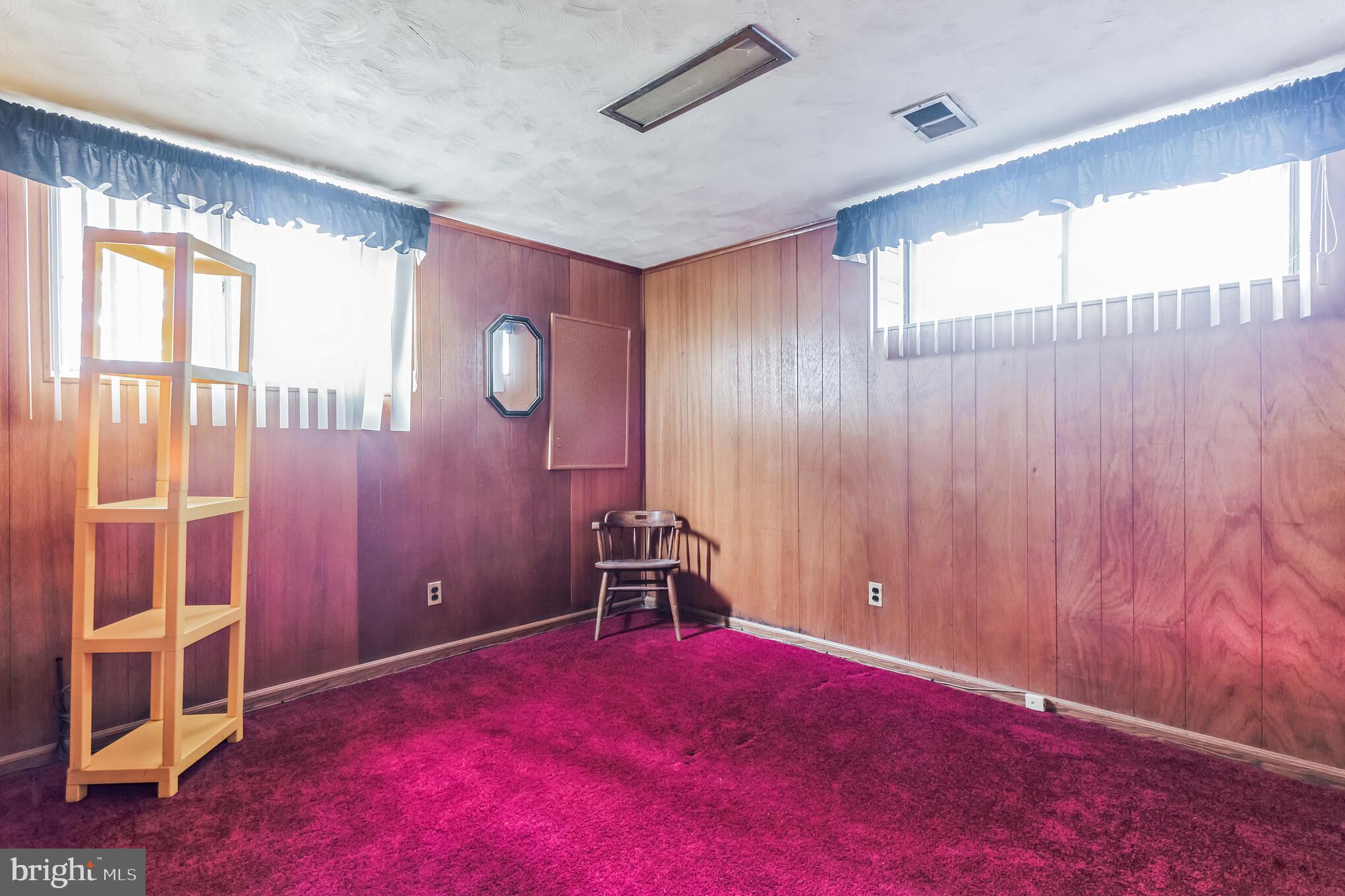 WINDSOR MILL - Residential