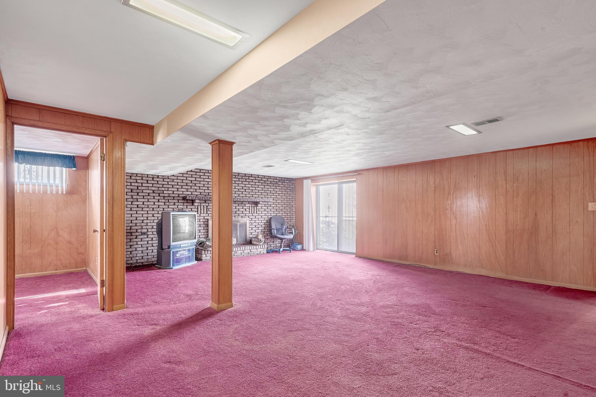 WINDSOR MILL - Residential