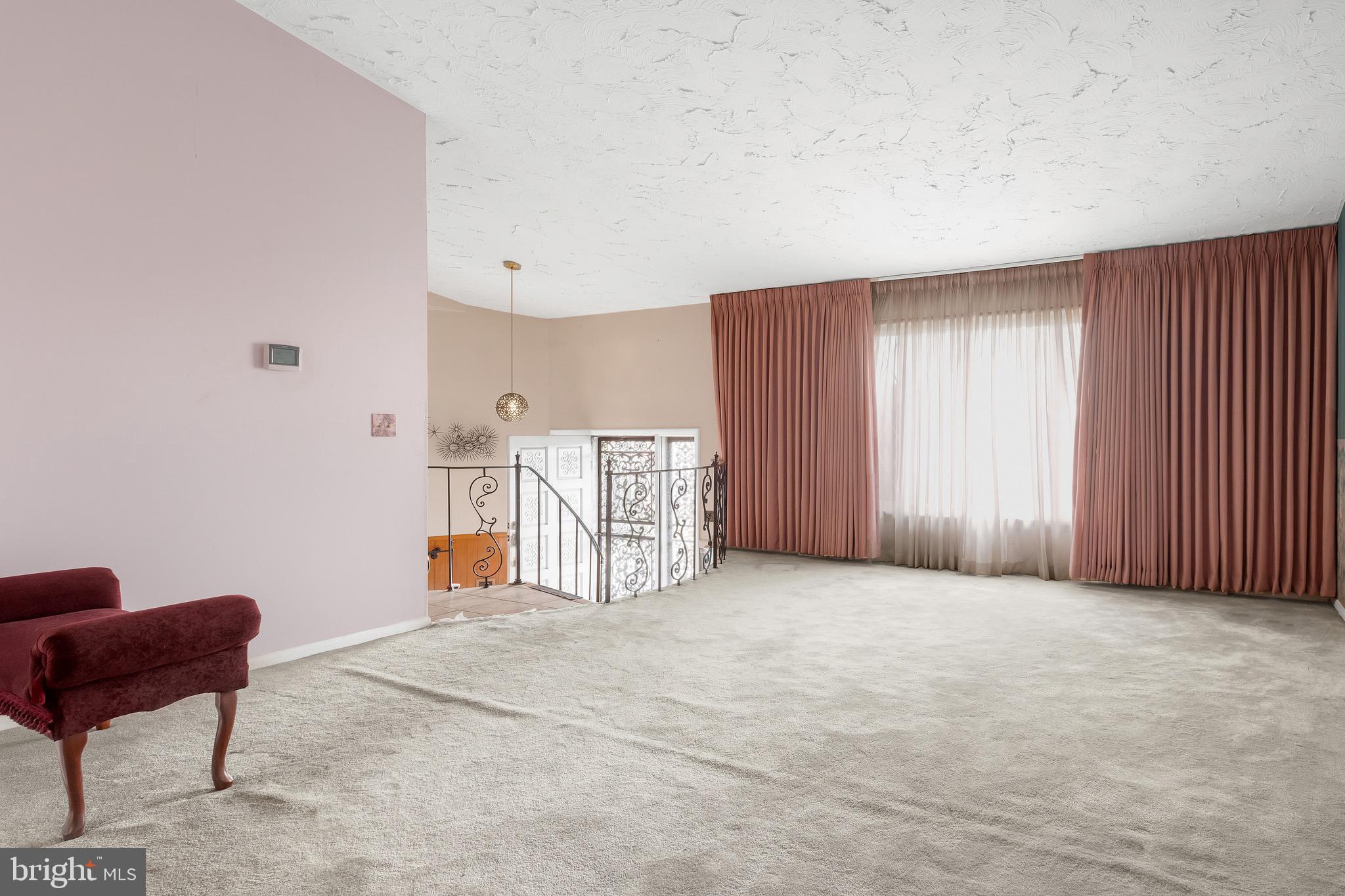 WINDSOR MILL - Residential