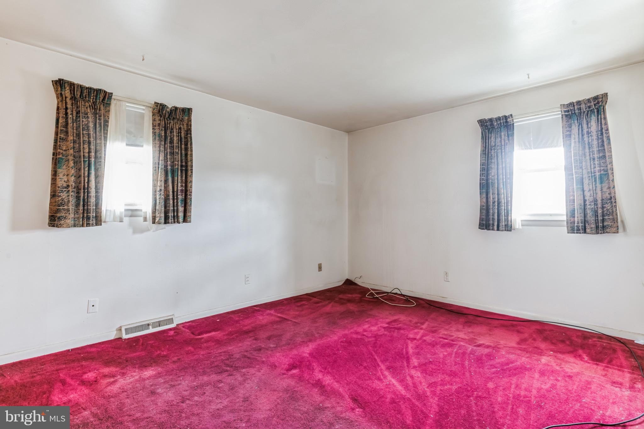 WINDSOR MILL - Residential