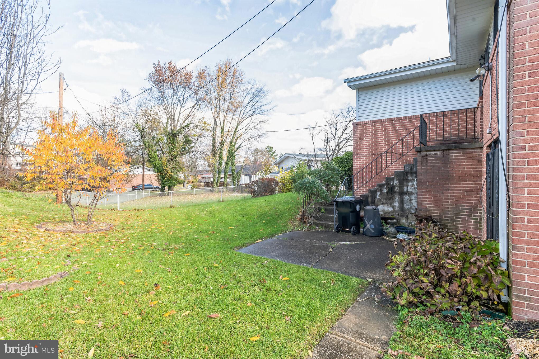 WINDSOR MILL - Residential