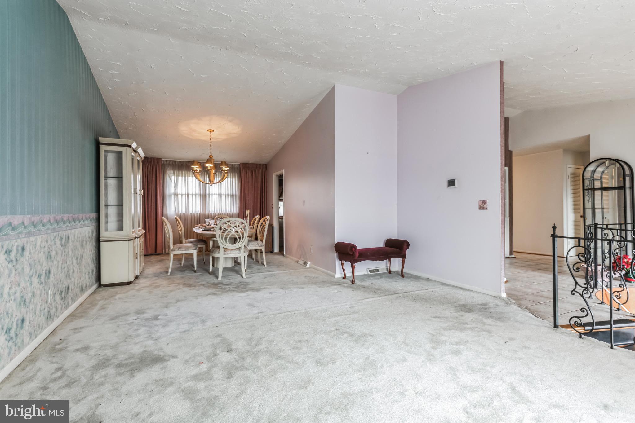 WINDSOR MILL - Residential