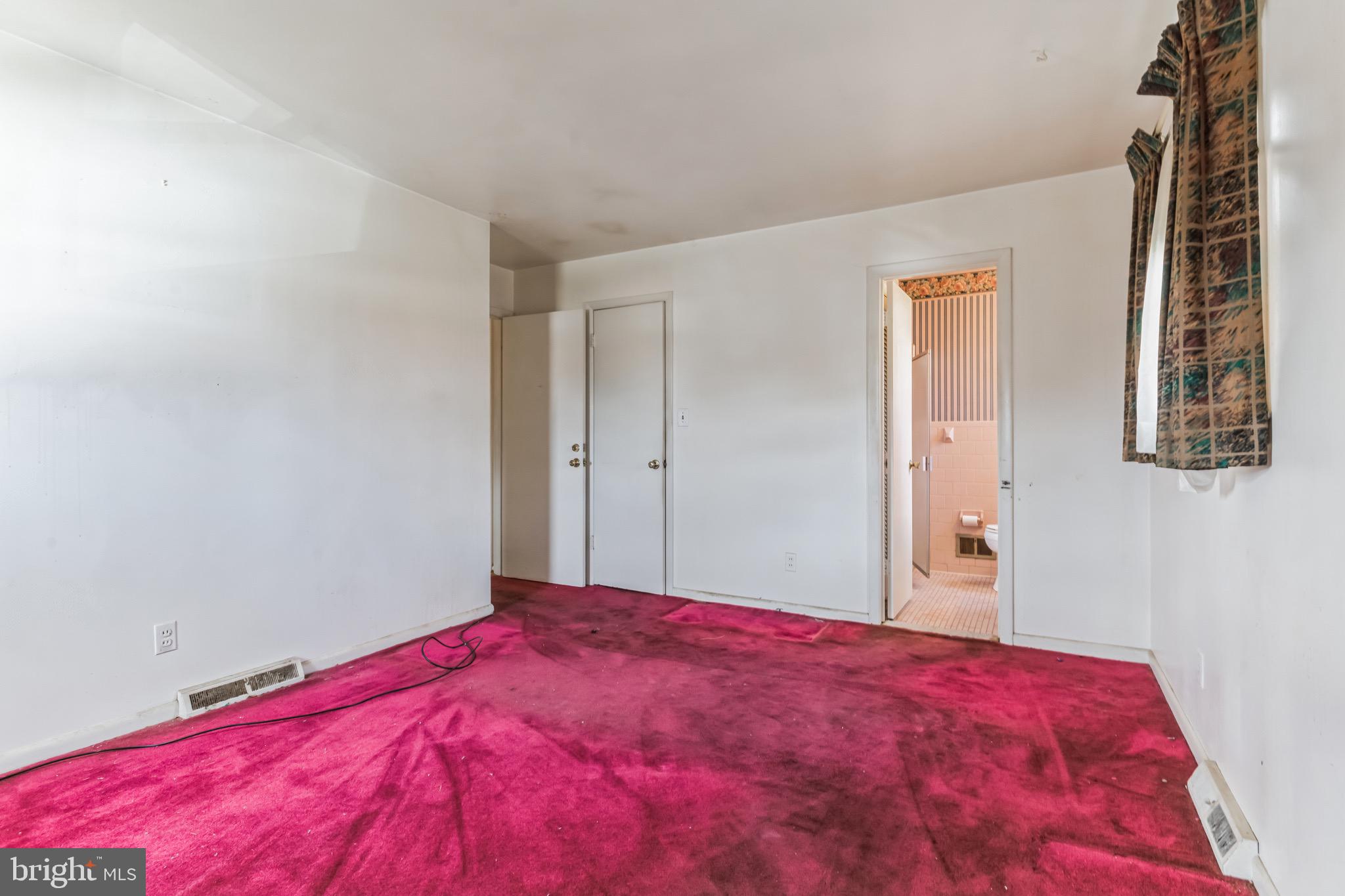 WINDSOR MILL - Residential