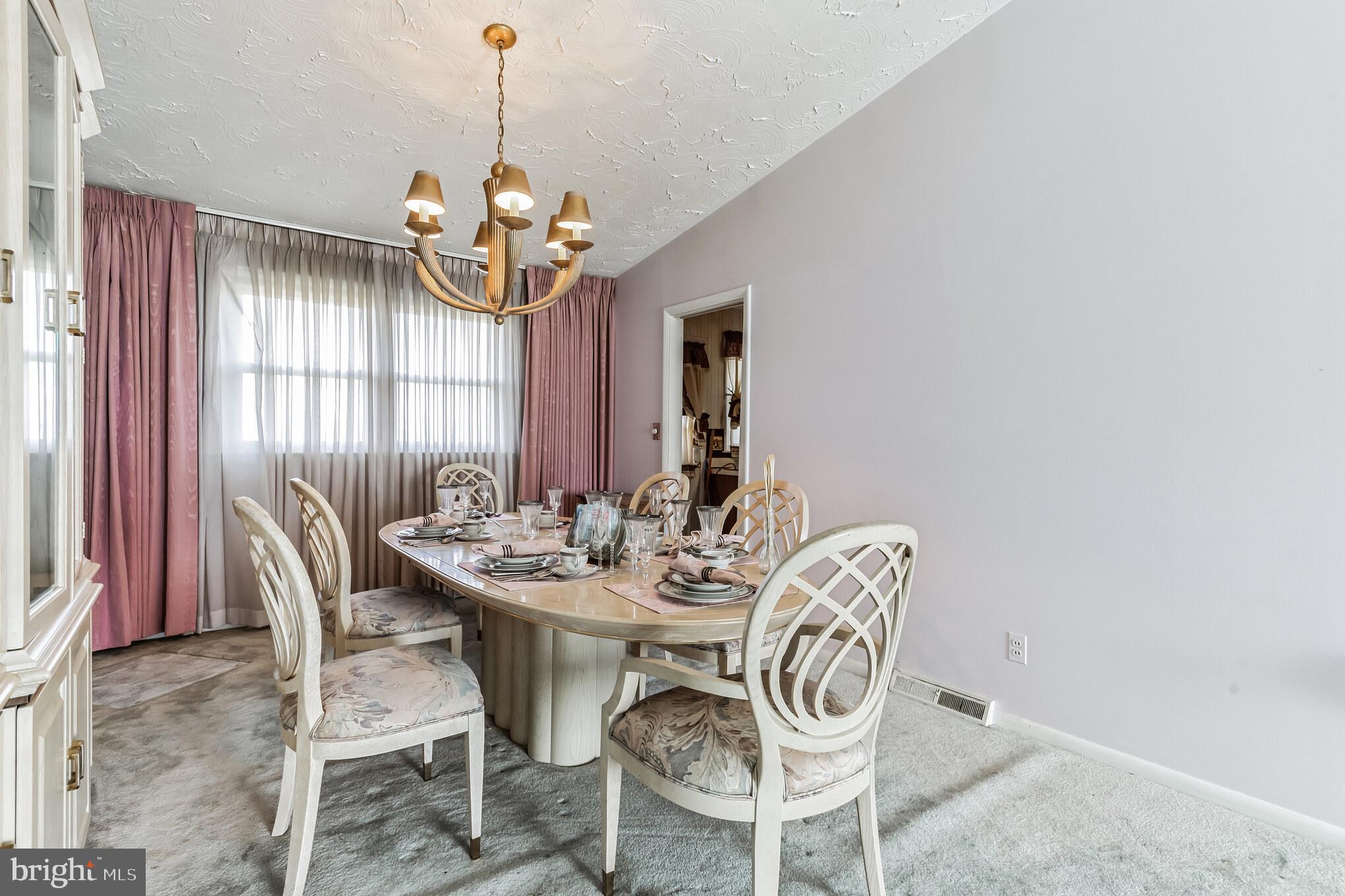 WINDSOR MILL - Residential