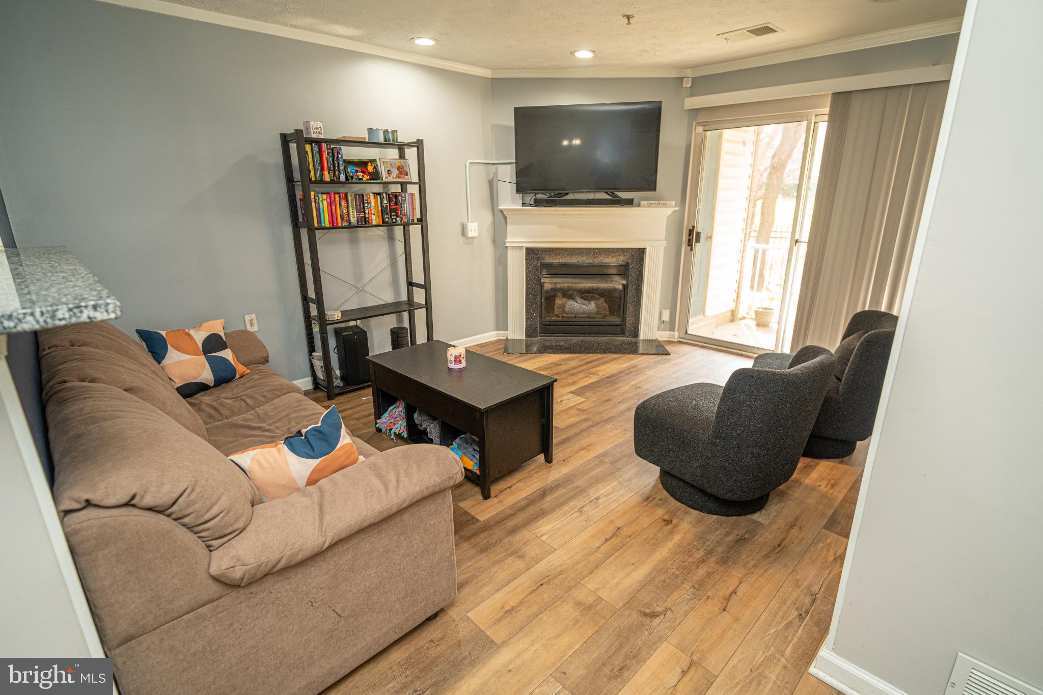 LARGO TOWN CENTER - Residential Lease