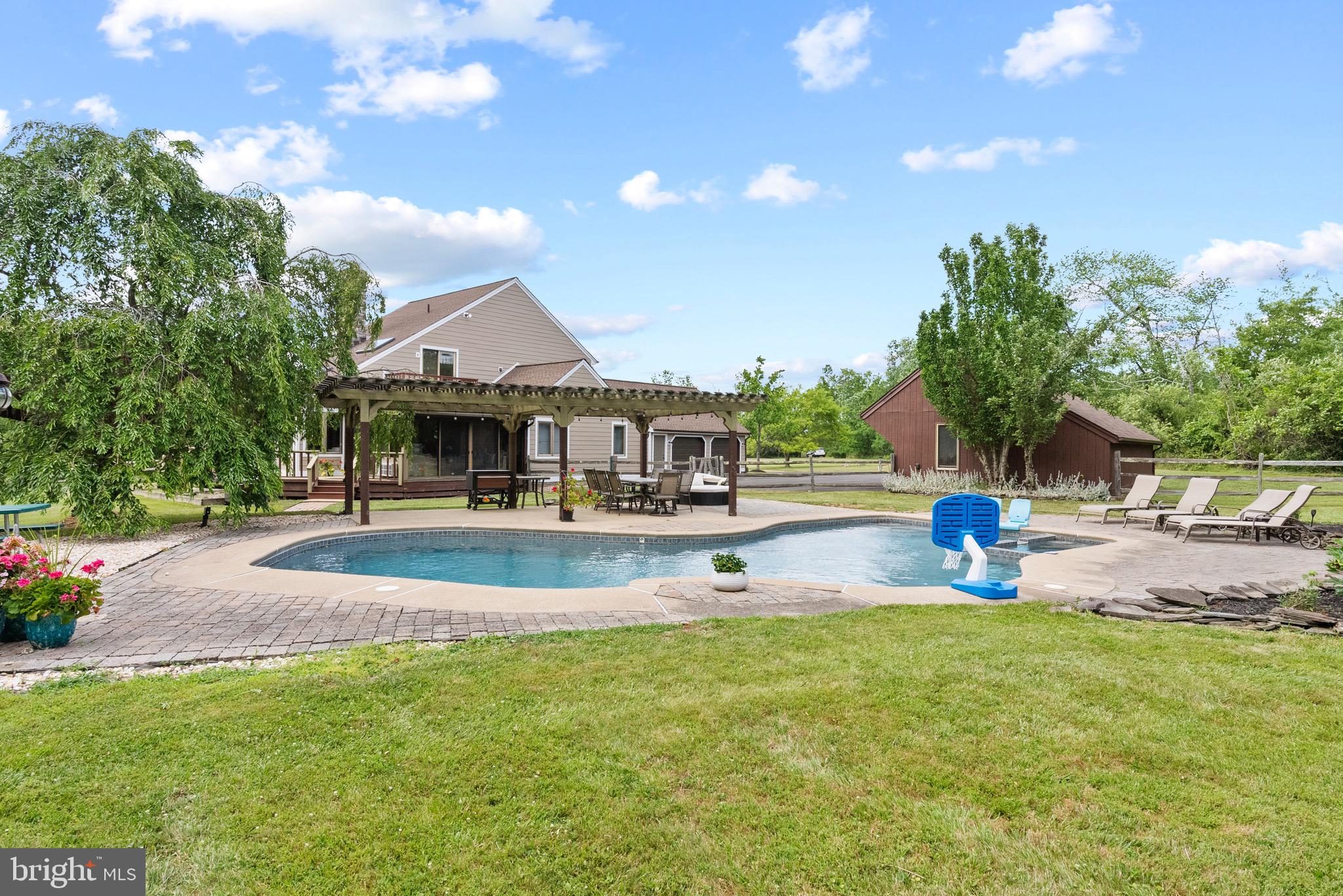 NON AVAILABLE - Residential