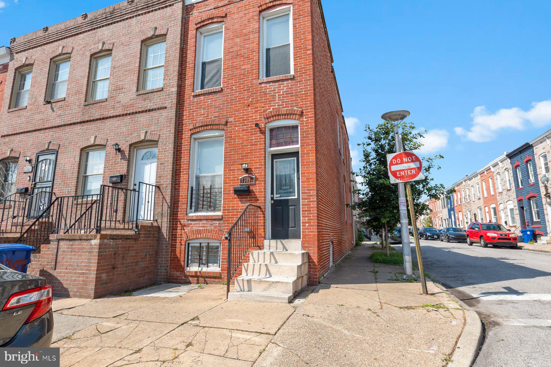 1309 W OSTEND STREET