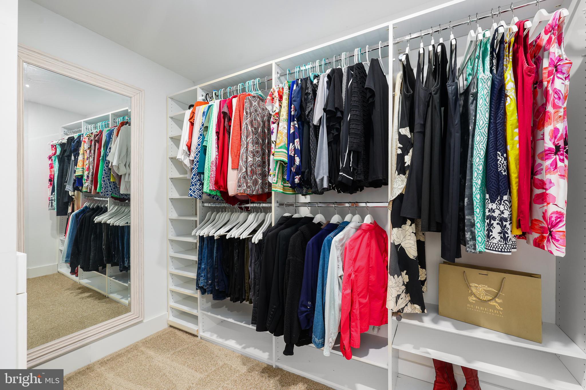 RIVER CREEK - Residential