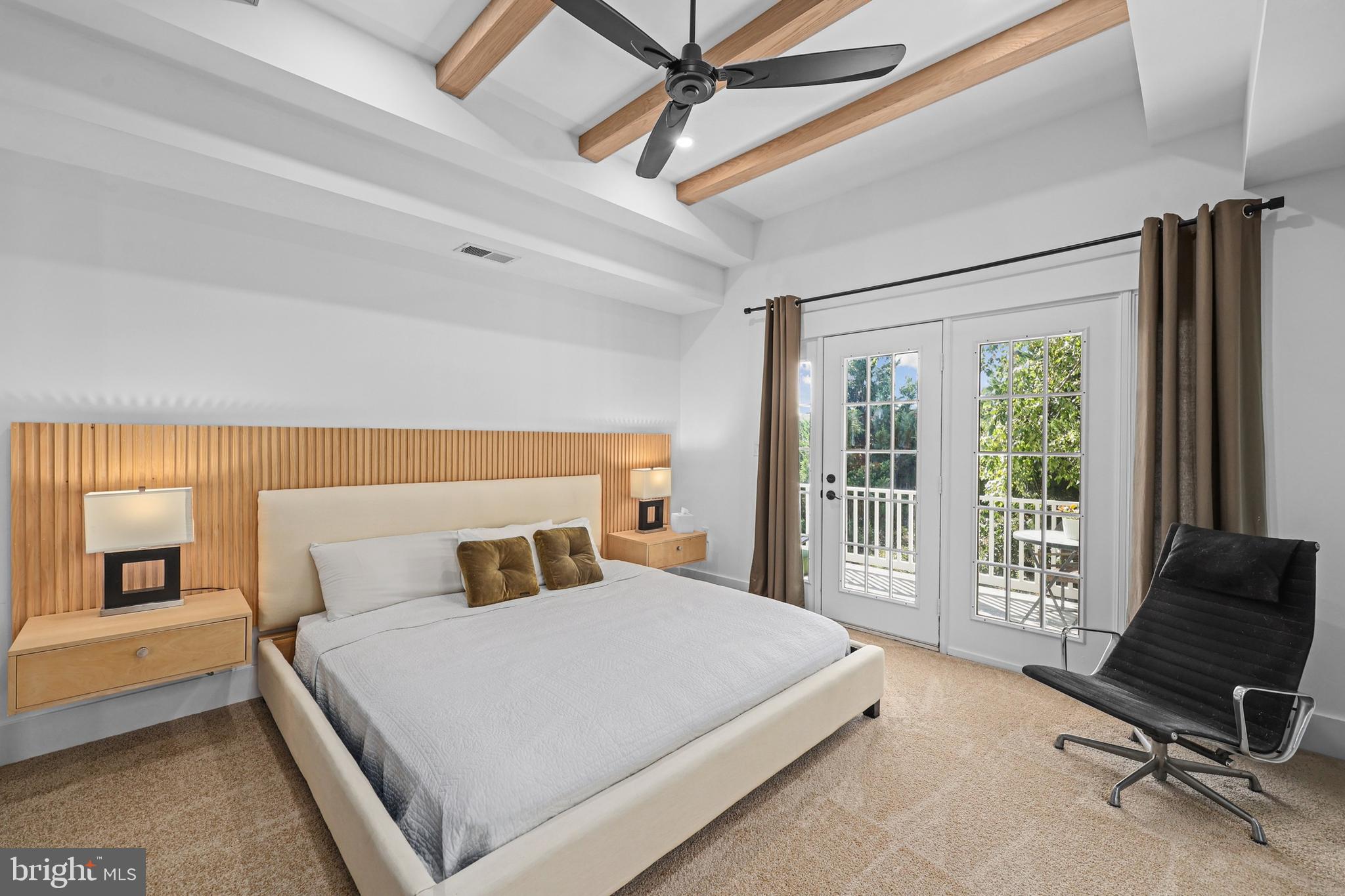 RIVER CREEK - Residential