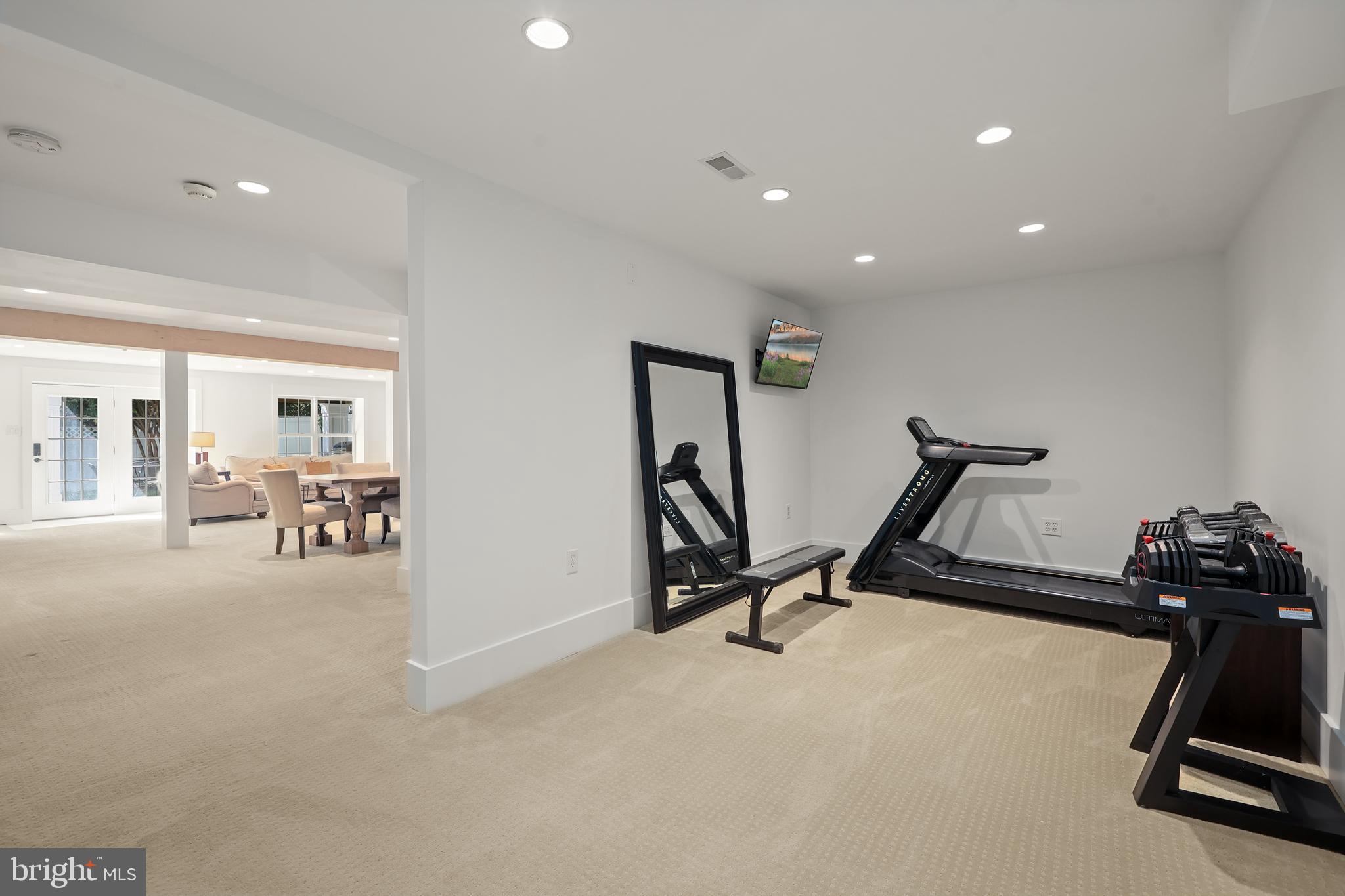 RIVER CREEK - Residential