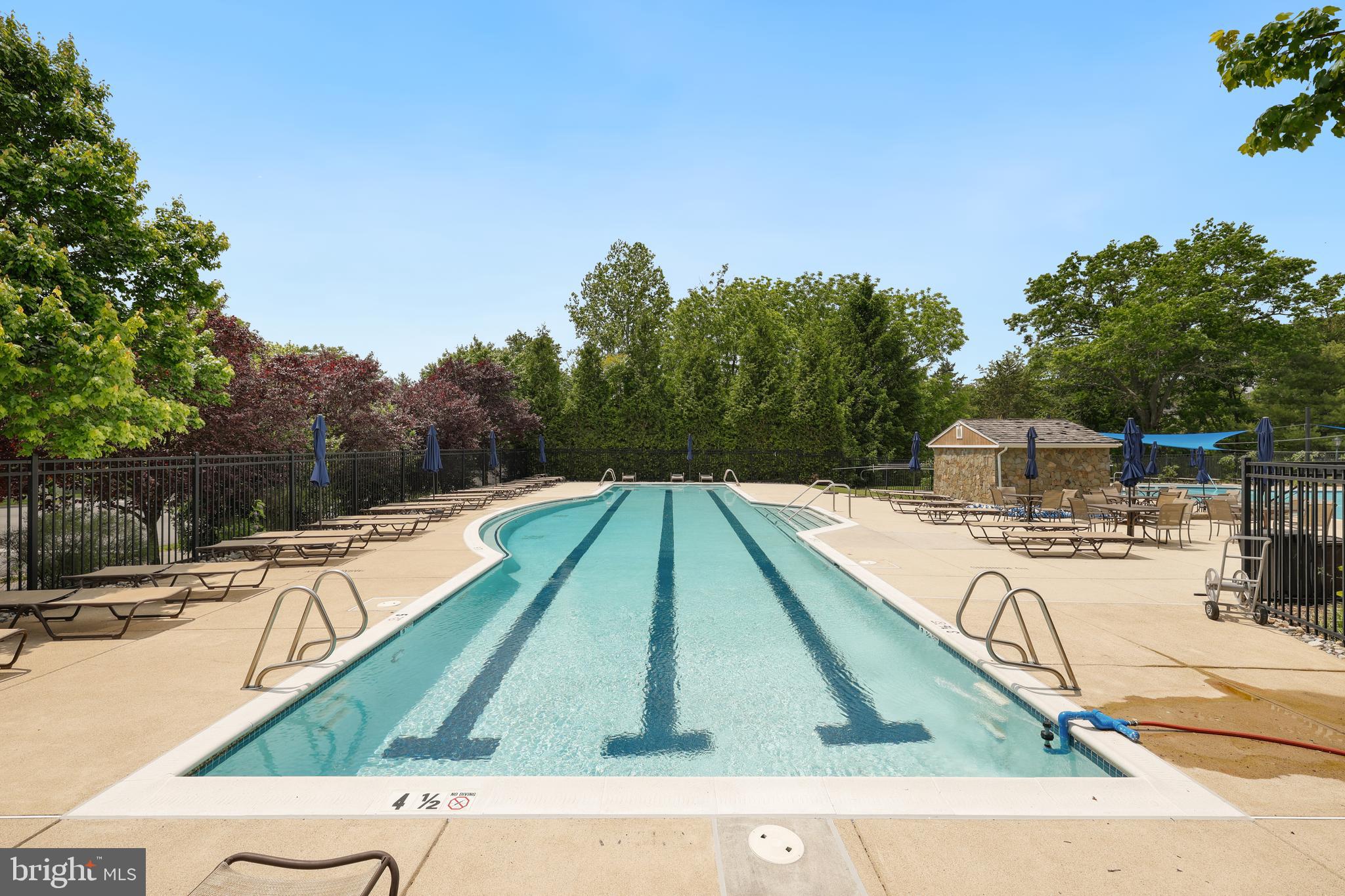 RIVER CREEK - Residential