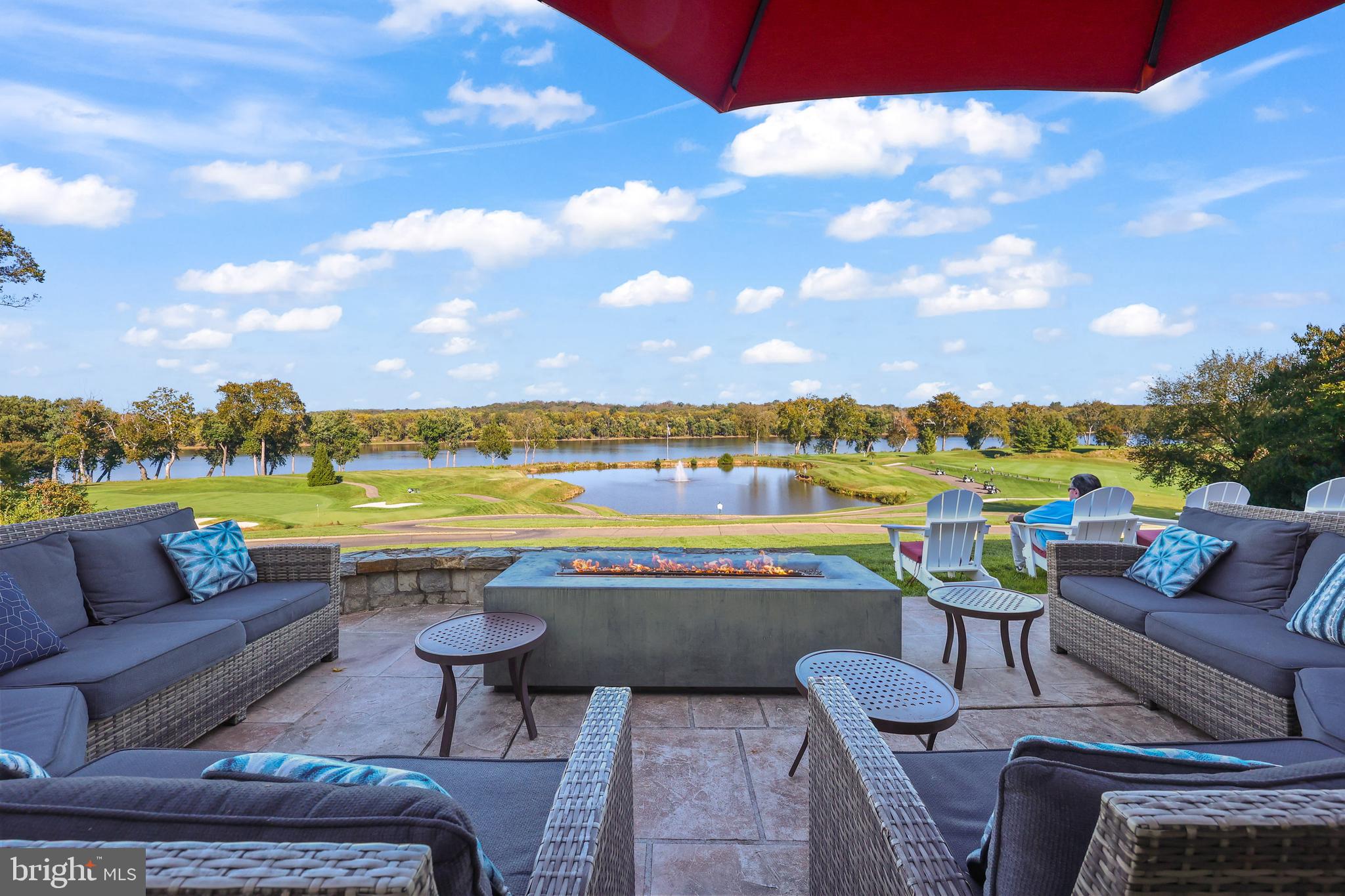 RIVER CREEK - Residential