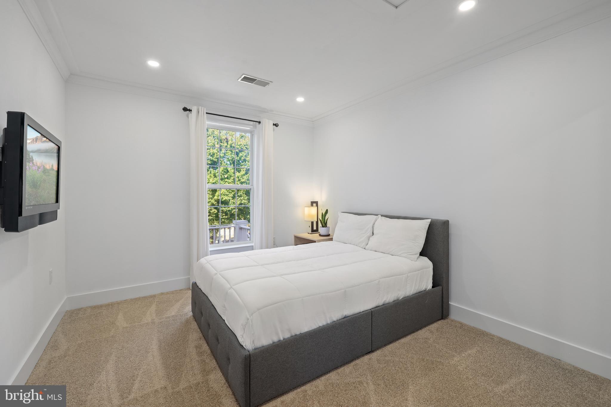 RIVER CREEK - Residential