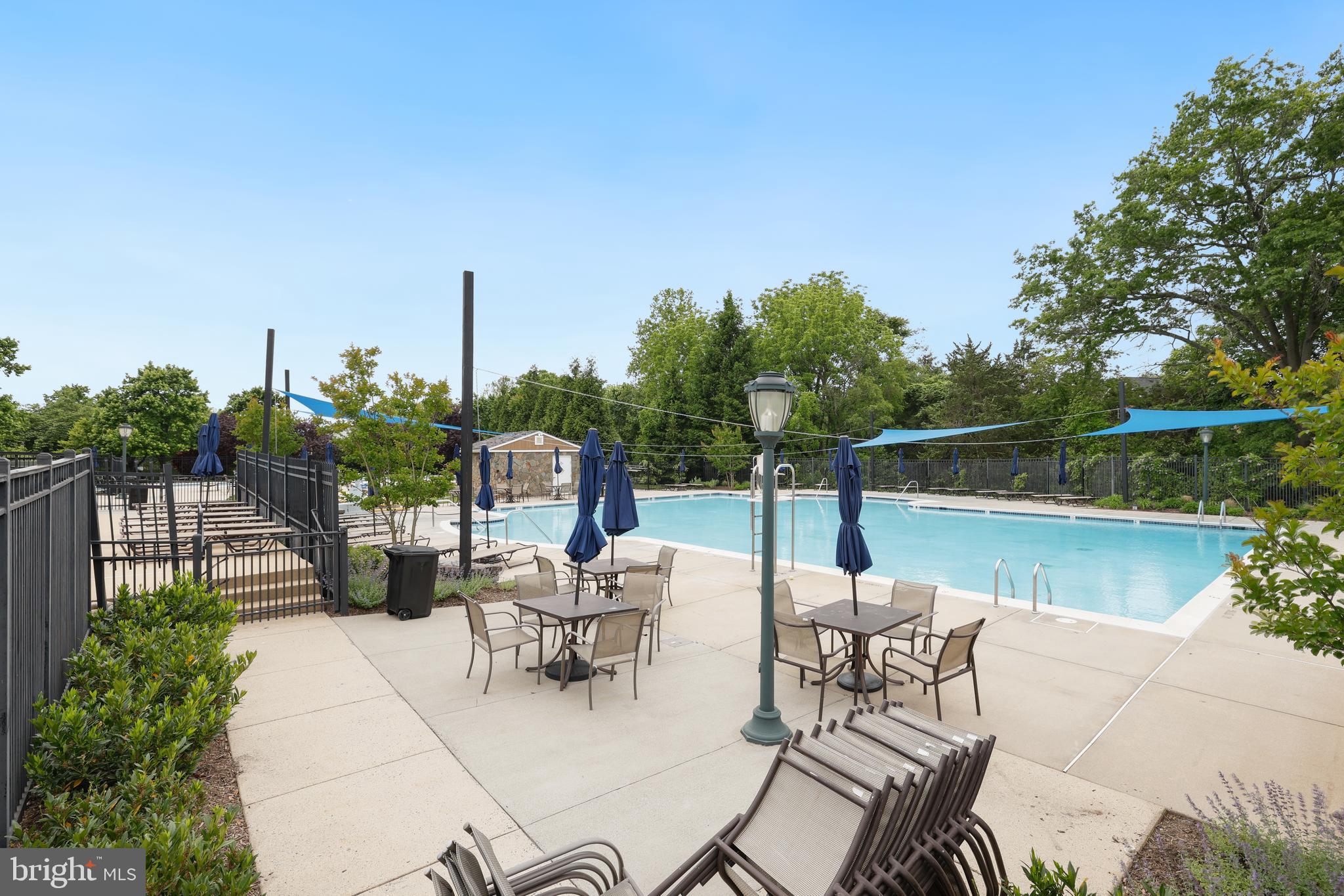 RIVER CREEK - Residential