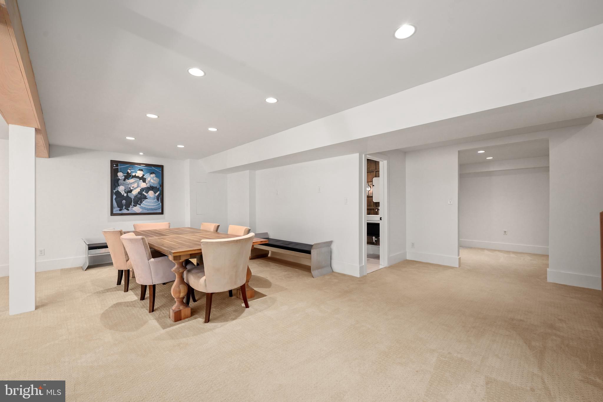 RIVER CREEK - Residential